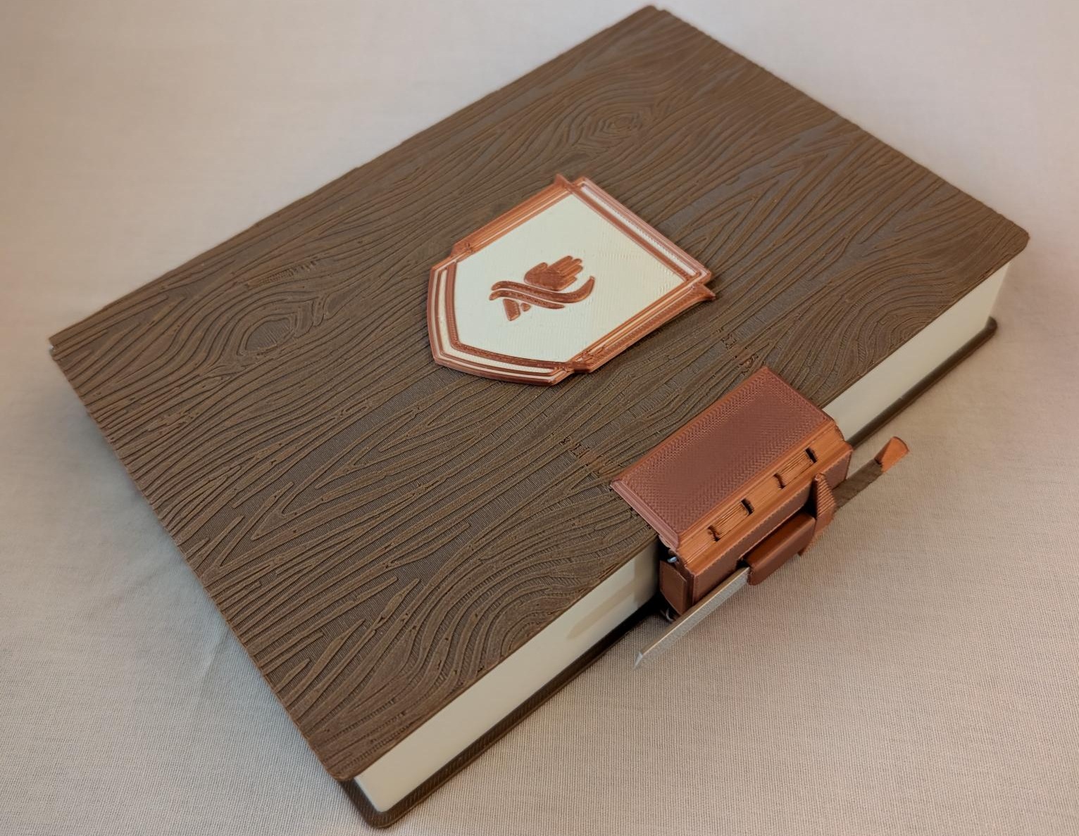 Biggs Battle Book - Wood