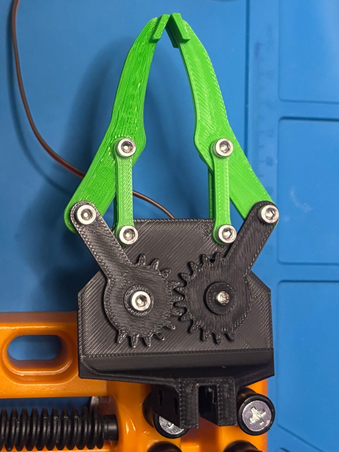 3D Printed Servo Gripper