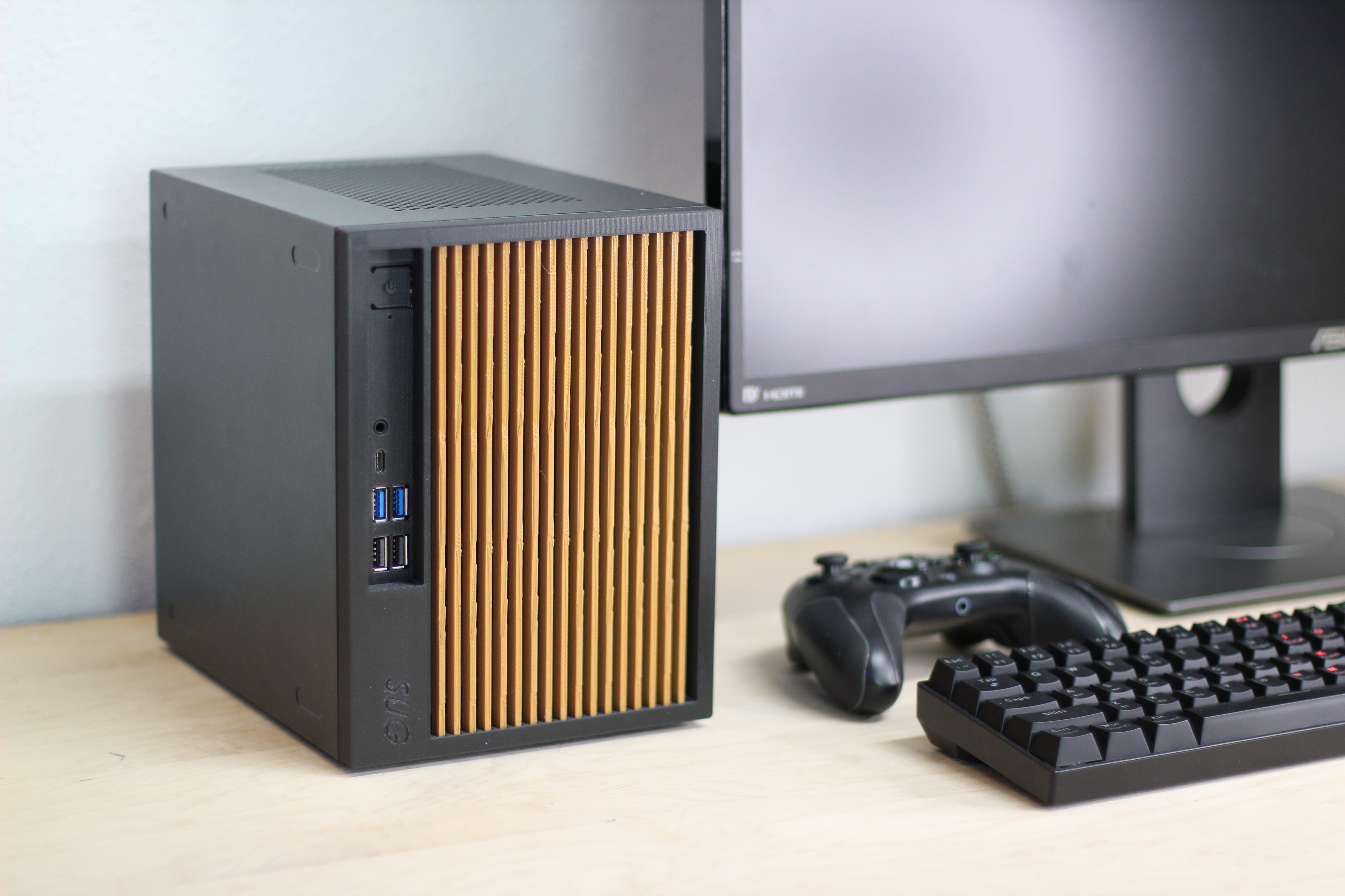 SUG-DESK-MEAT-NORTH PC Case