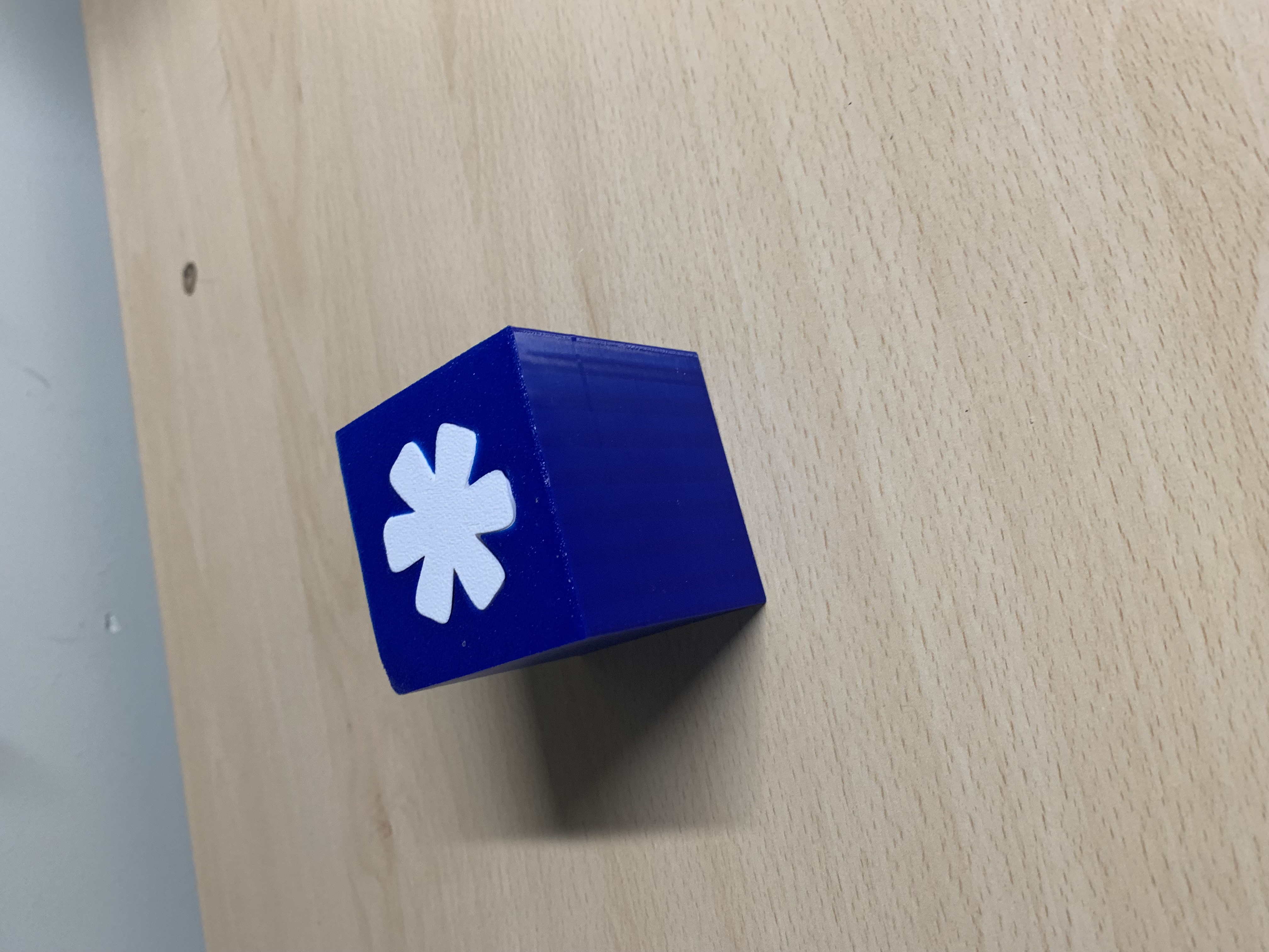 Miniatura 4 do modelo 3D Passtrough Fidget Cube
