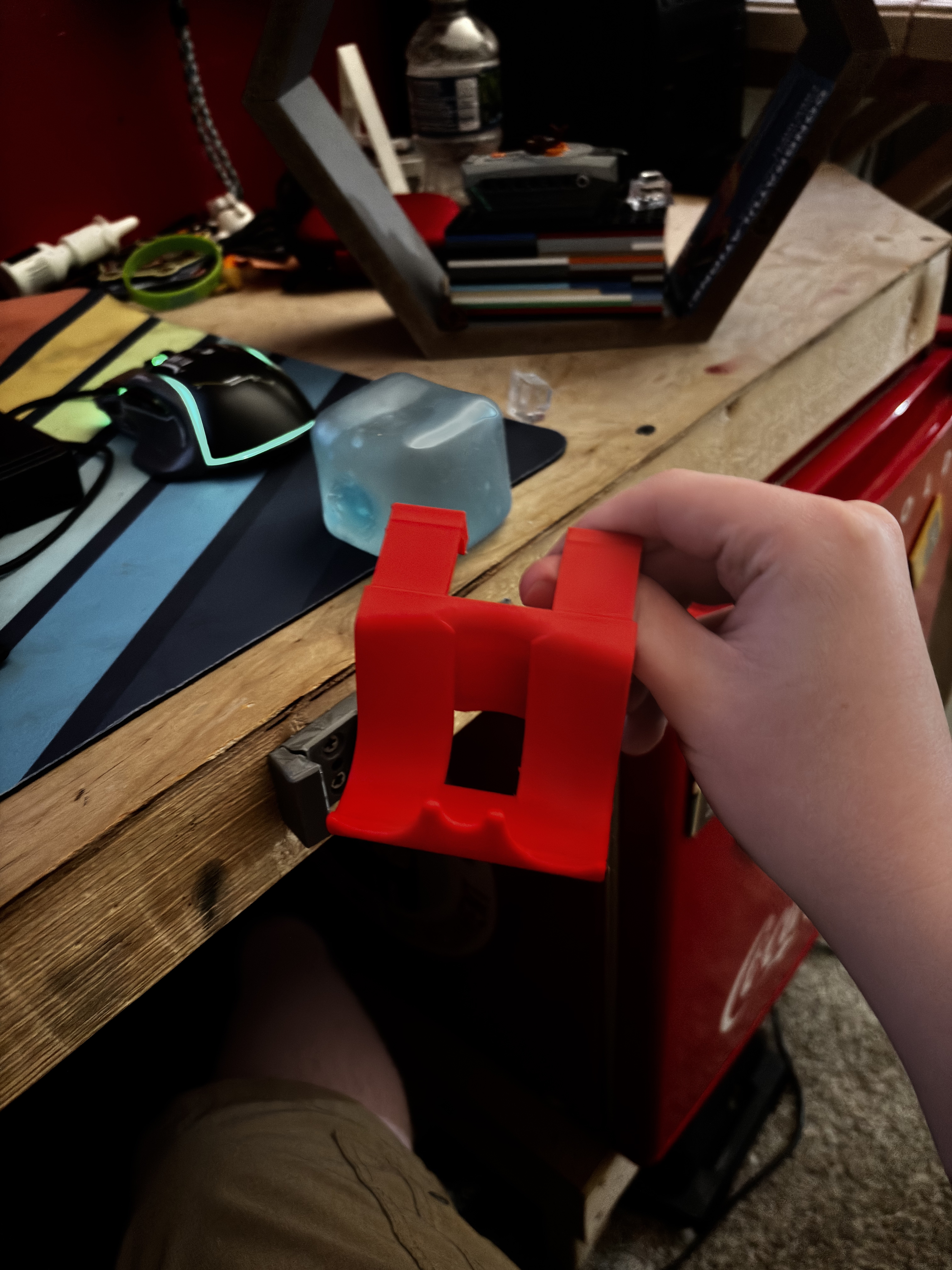 Miniatura 4 do modelo 3D a ps4 controller mount