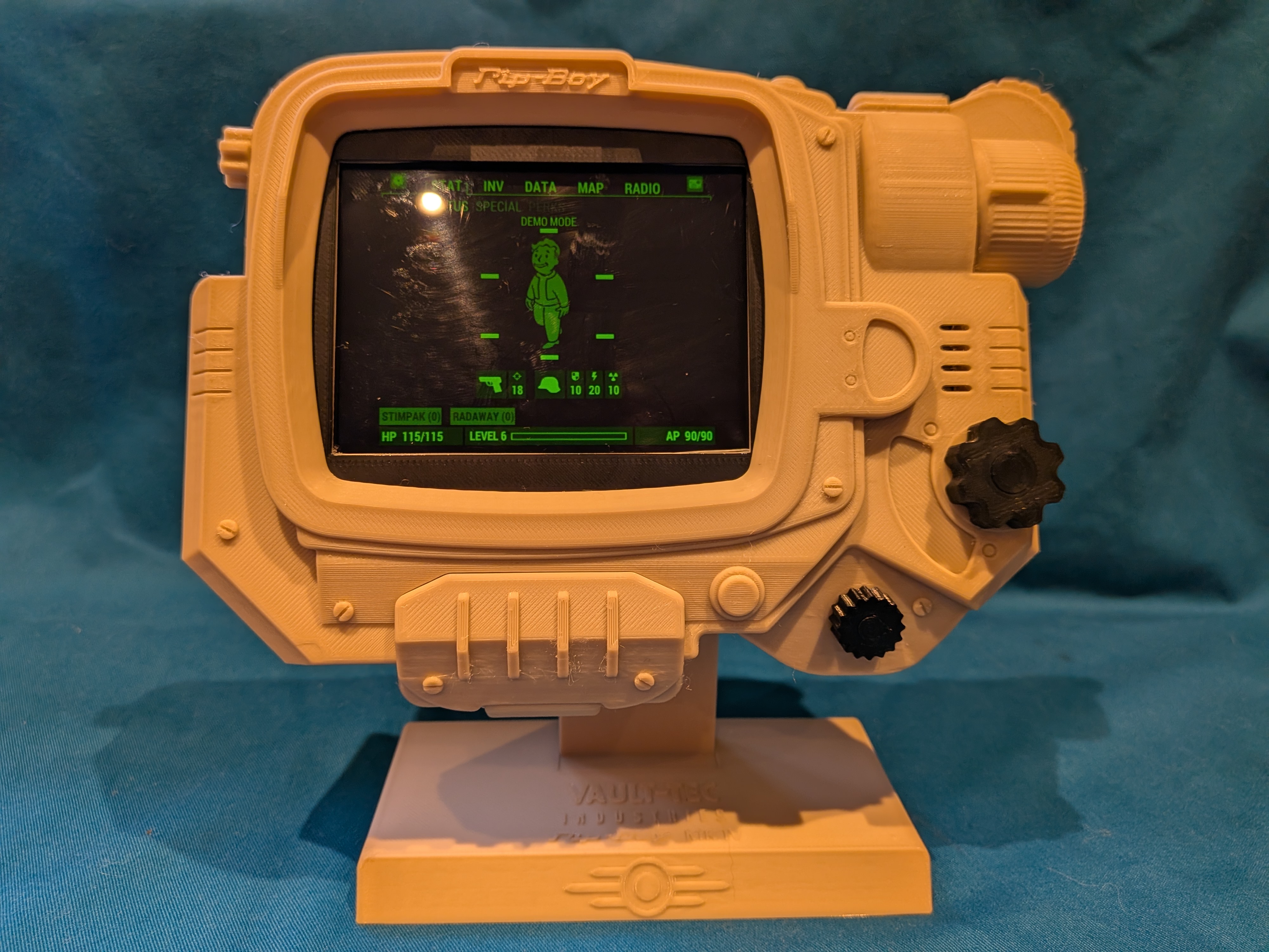 Fallout Pip-boy Mk IV Style Phone holder with Stand