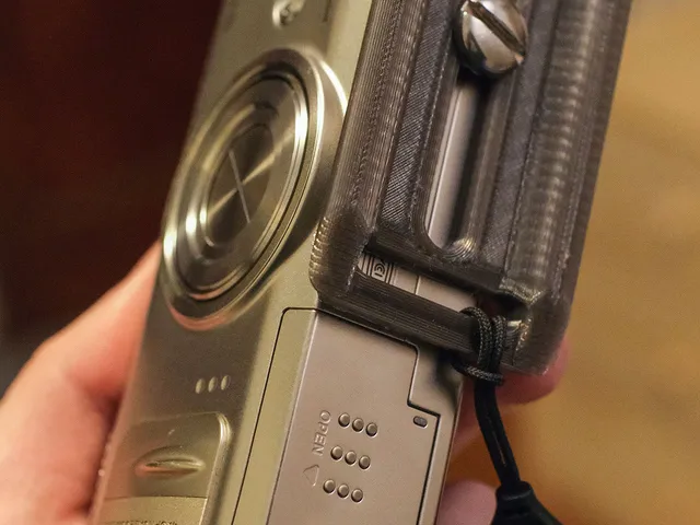 Less-Compact Simple Arca Tripod Plate