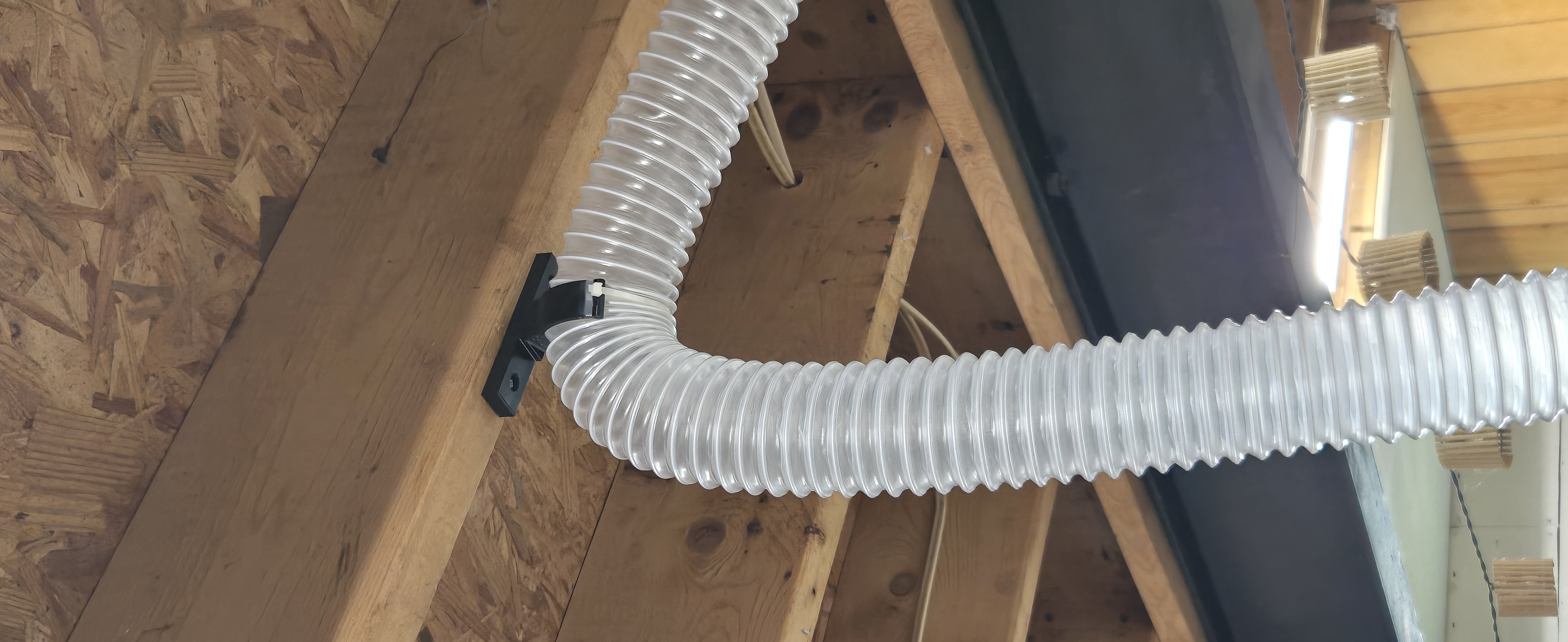 2.5 in Dust Collector Hose Ceiling Swivel Mount