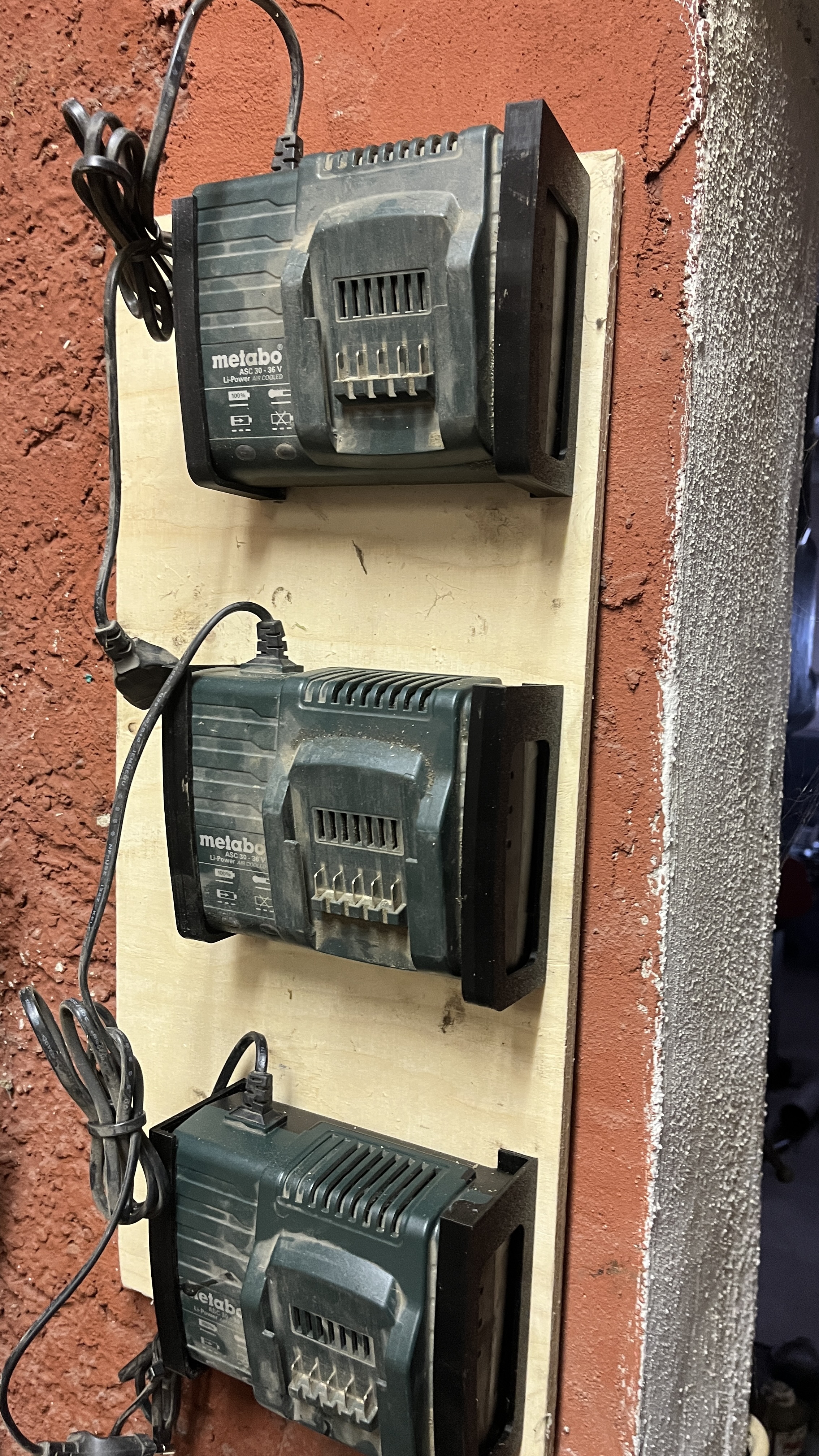 Metabo charger wall holder