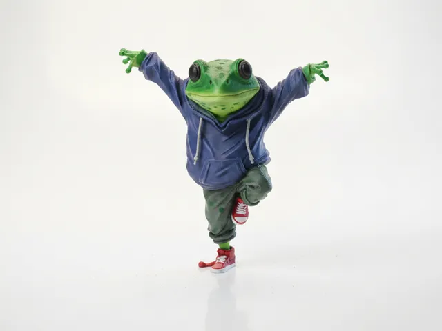 Dancing Frog Figurine Animal Collectible 3D Printable