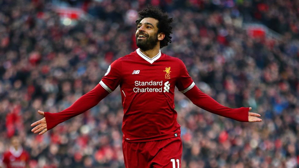 Mohamed Salah waist up statue