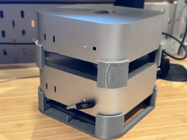 Mac Mini M4 Stacker