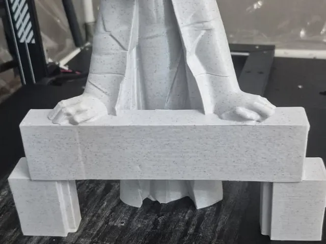 Aleksandr Tamanyan statue