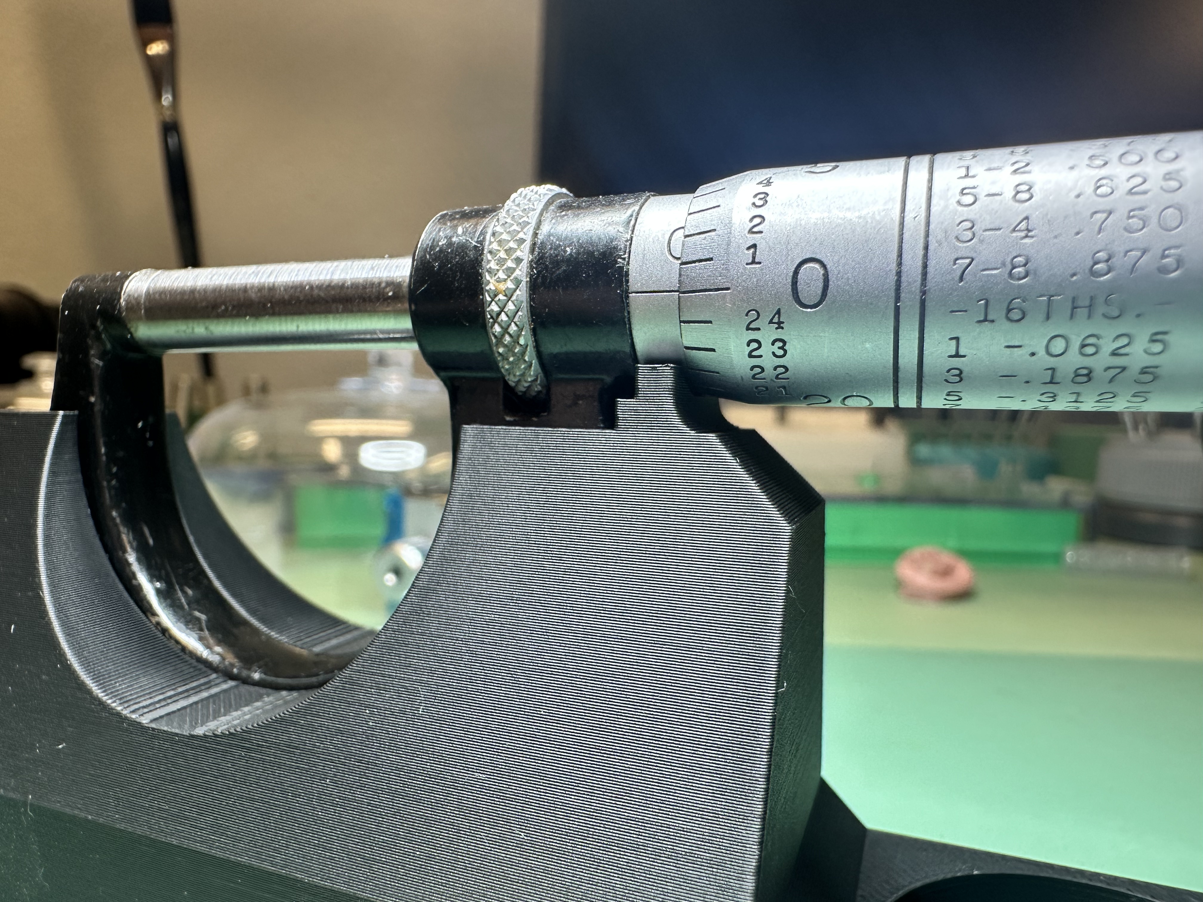 Base for Starrett 496-1in micrometer for watchmakers