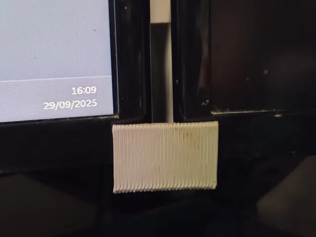 Dual Monitor Alignment Clip