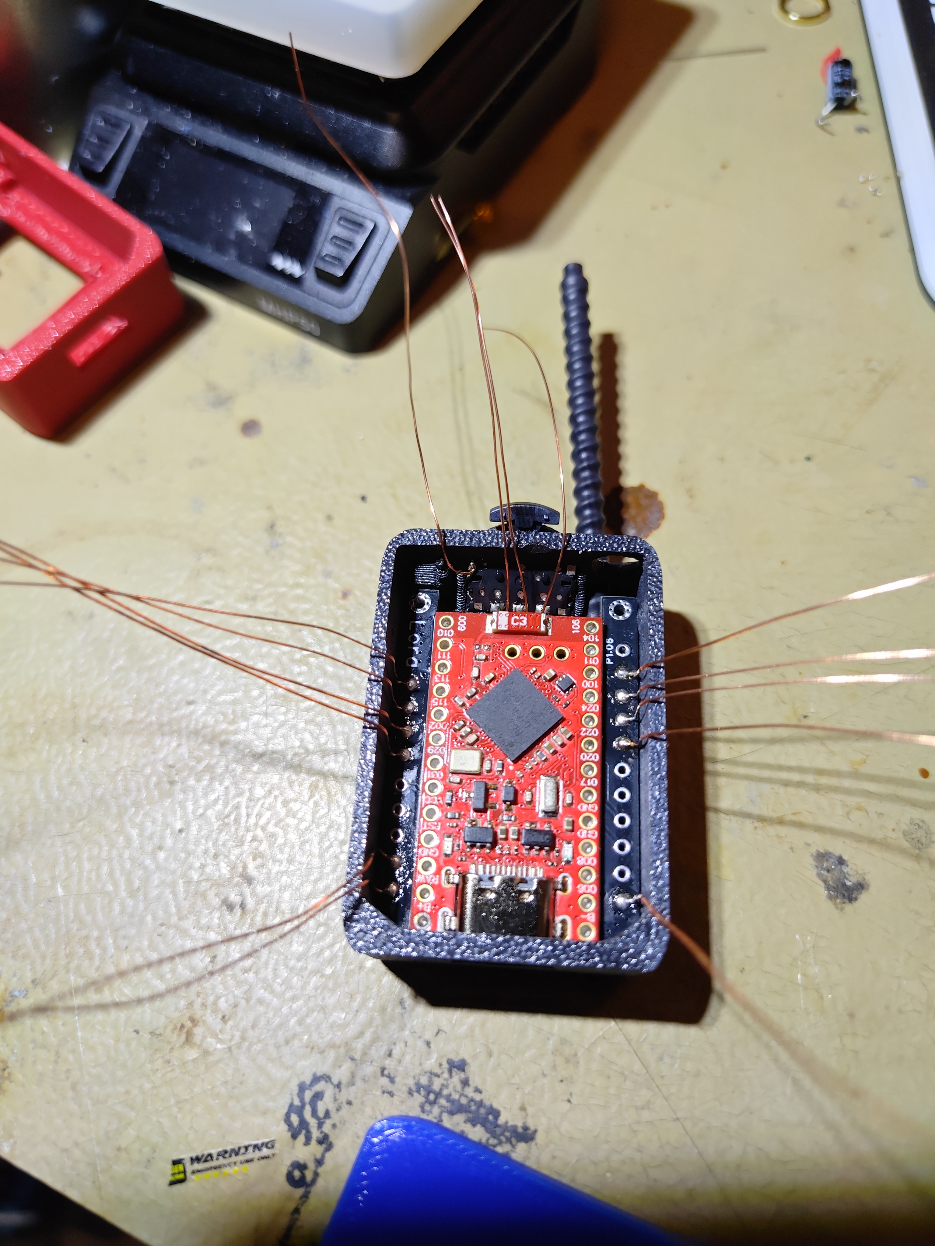 Miniatura 25 do modelo 3D Meshtastic  MICRO node "Bumblebee"
