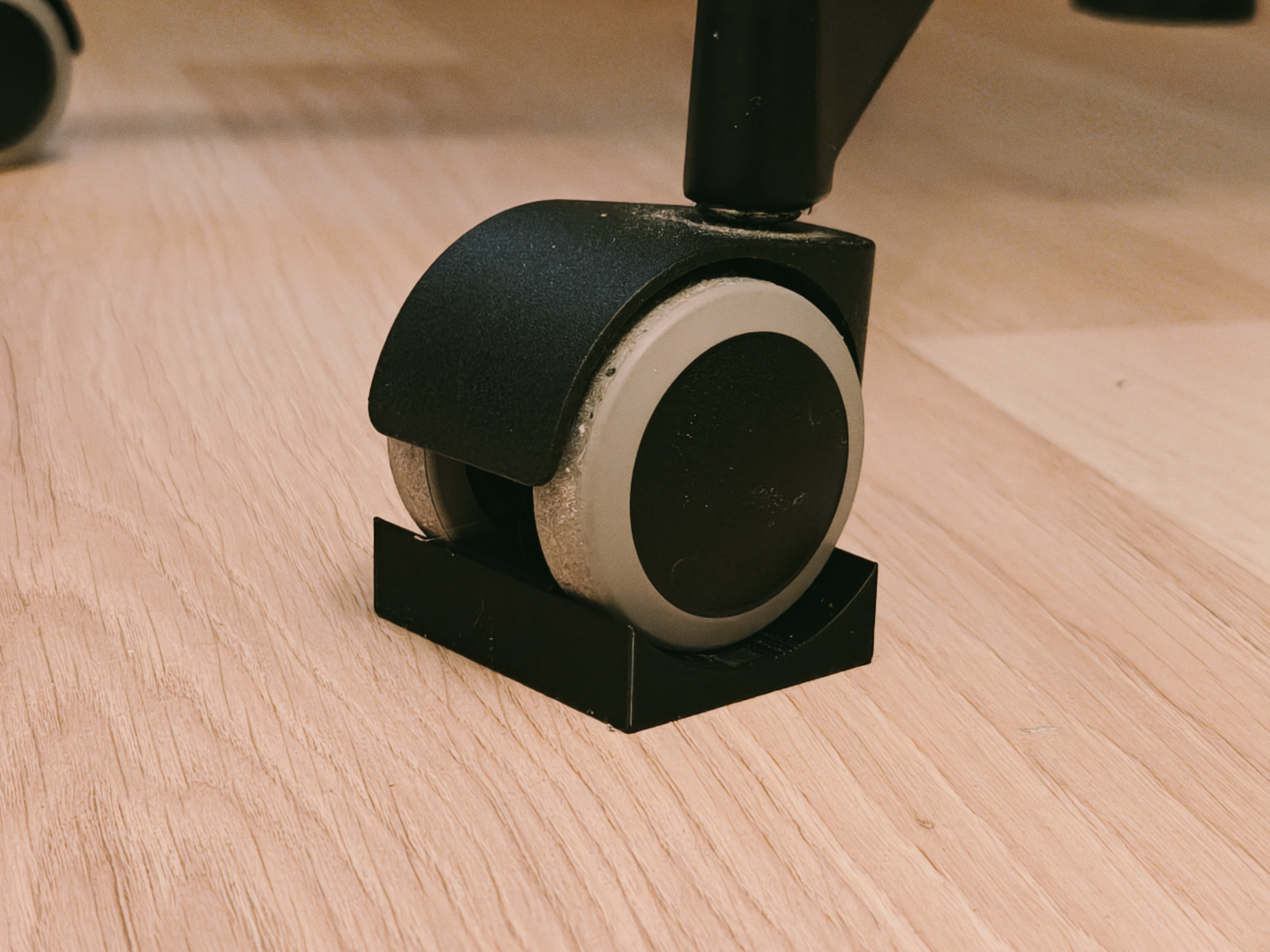 Lightweight ikea markus wheel stop