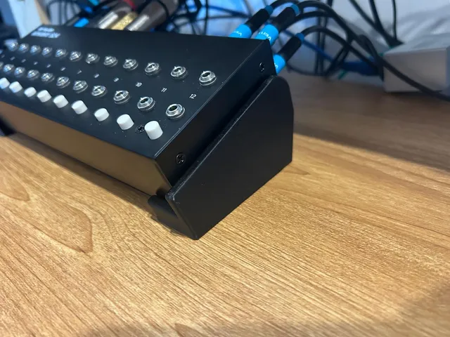 DF Audio Minibay S24 stand
