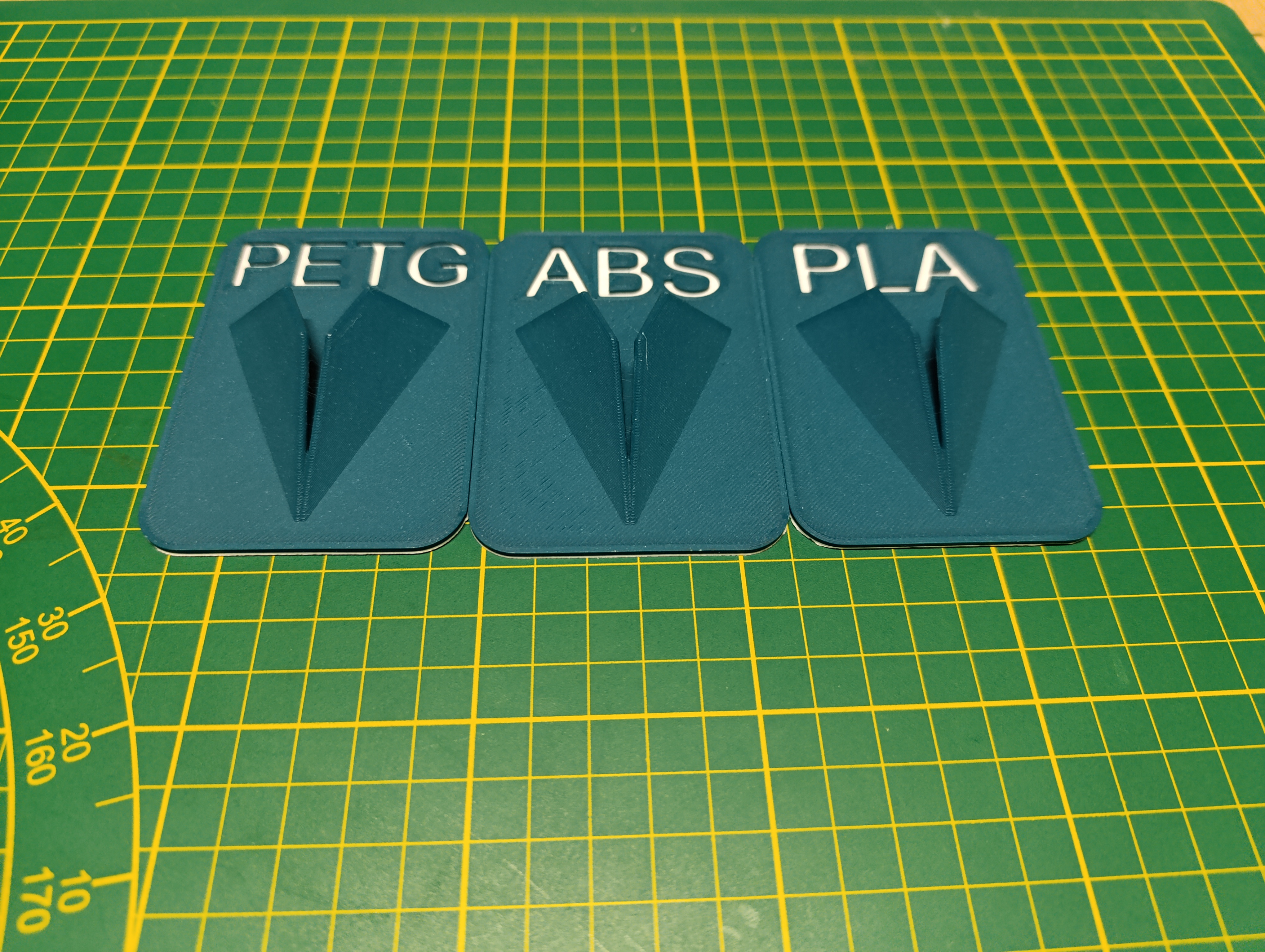 The GREATEST Microfiber Towel Holder with Labeled Filament Slots 3D model thumbnail