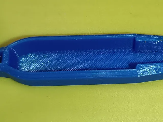 Fiber optic SC connector insertion aid