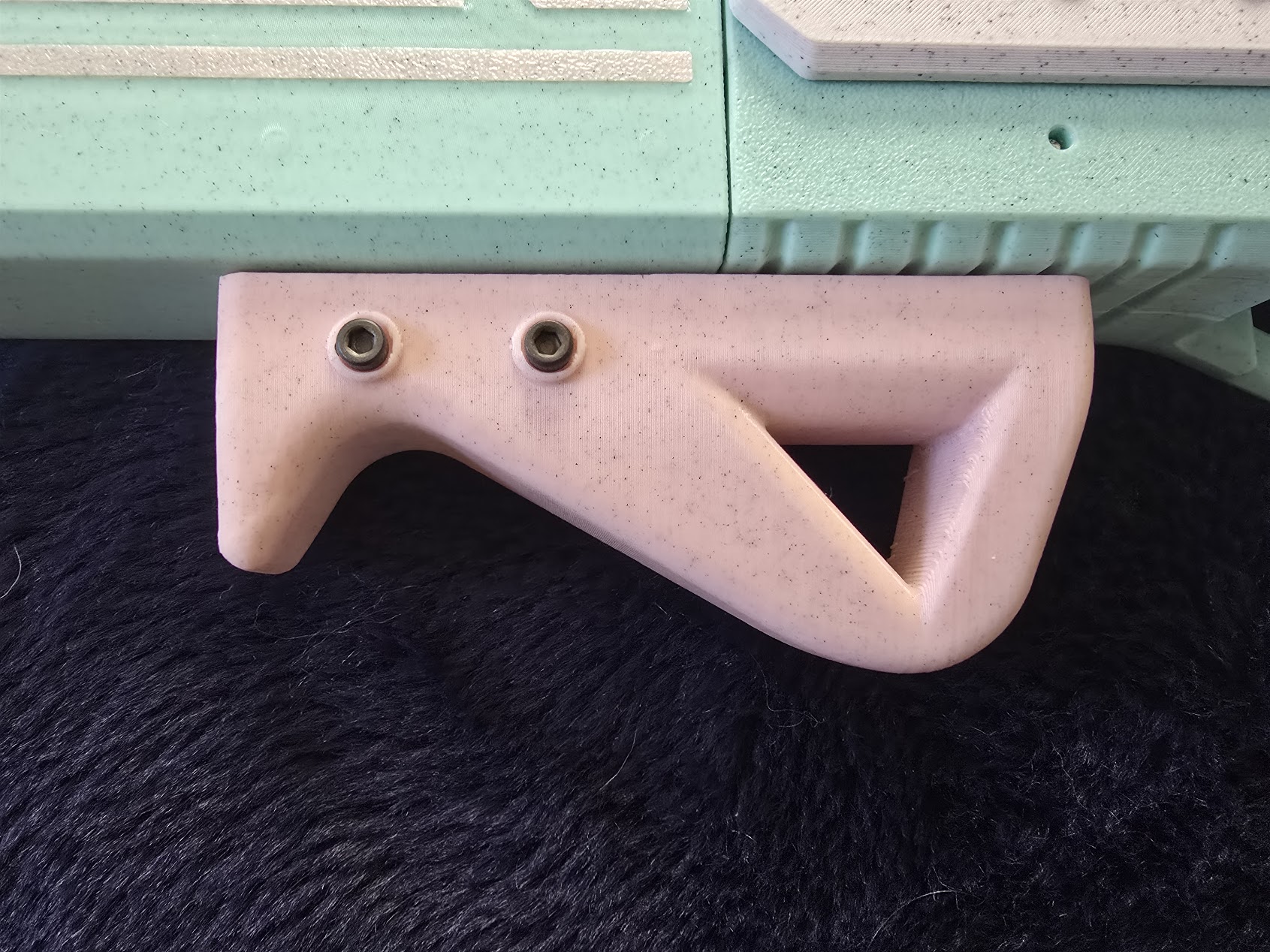 Smooth Angled Picatinny Foregrip