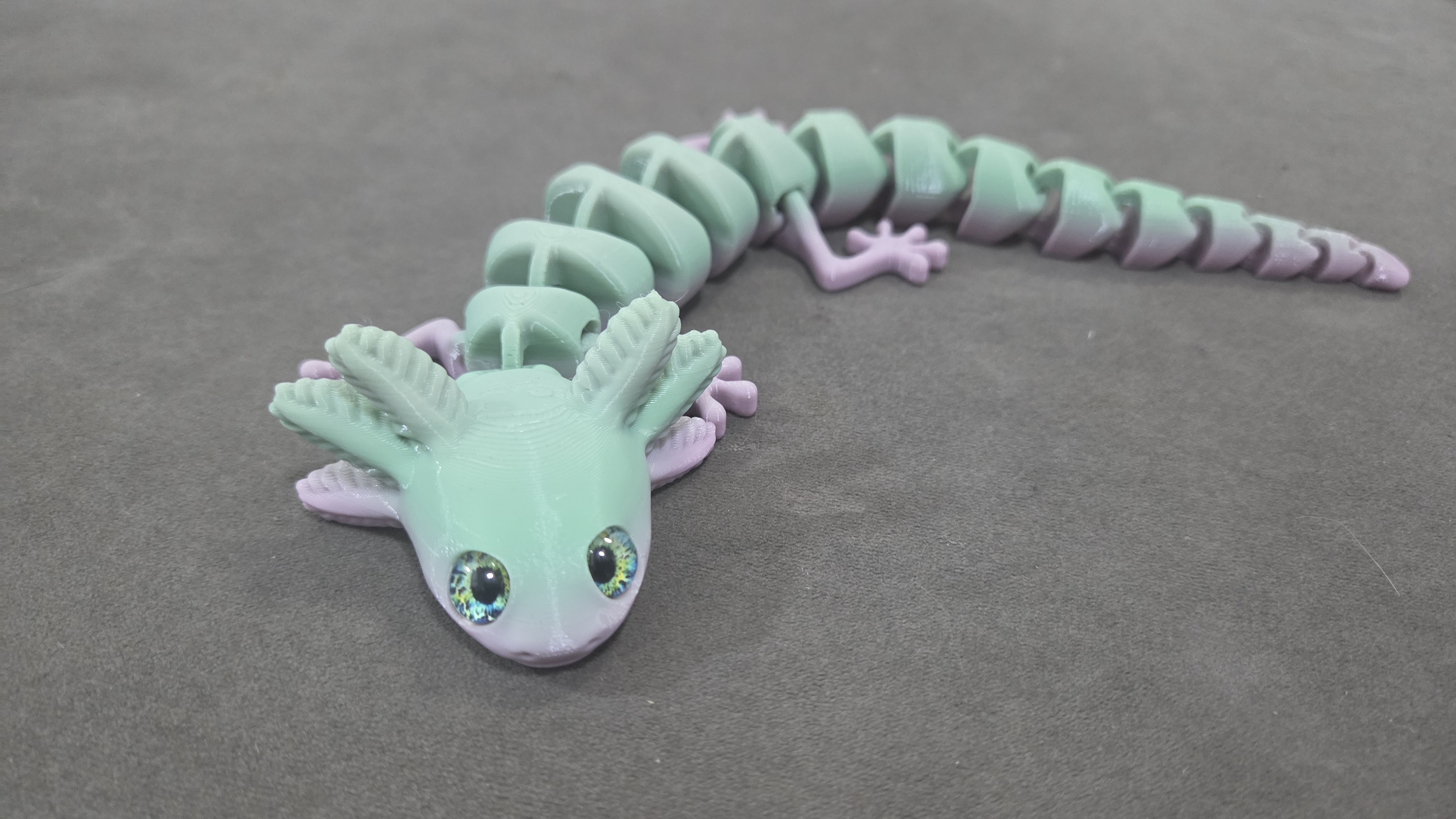 Big eyed Axolotl - 6mm + 8mm glass eye compatible — miniatura 12