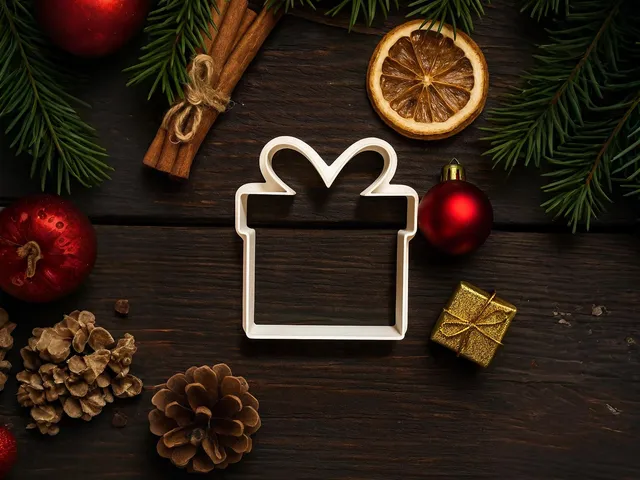 Christmas Gift Cookie Cutter
