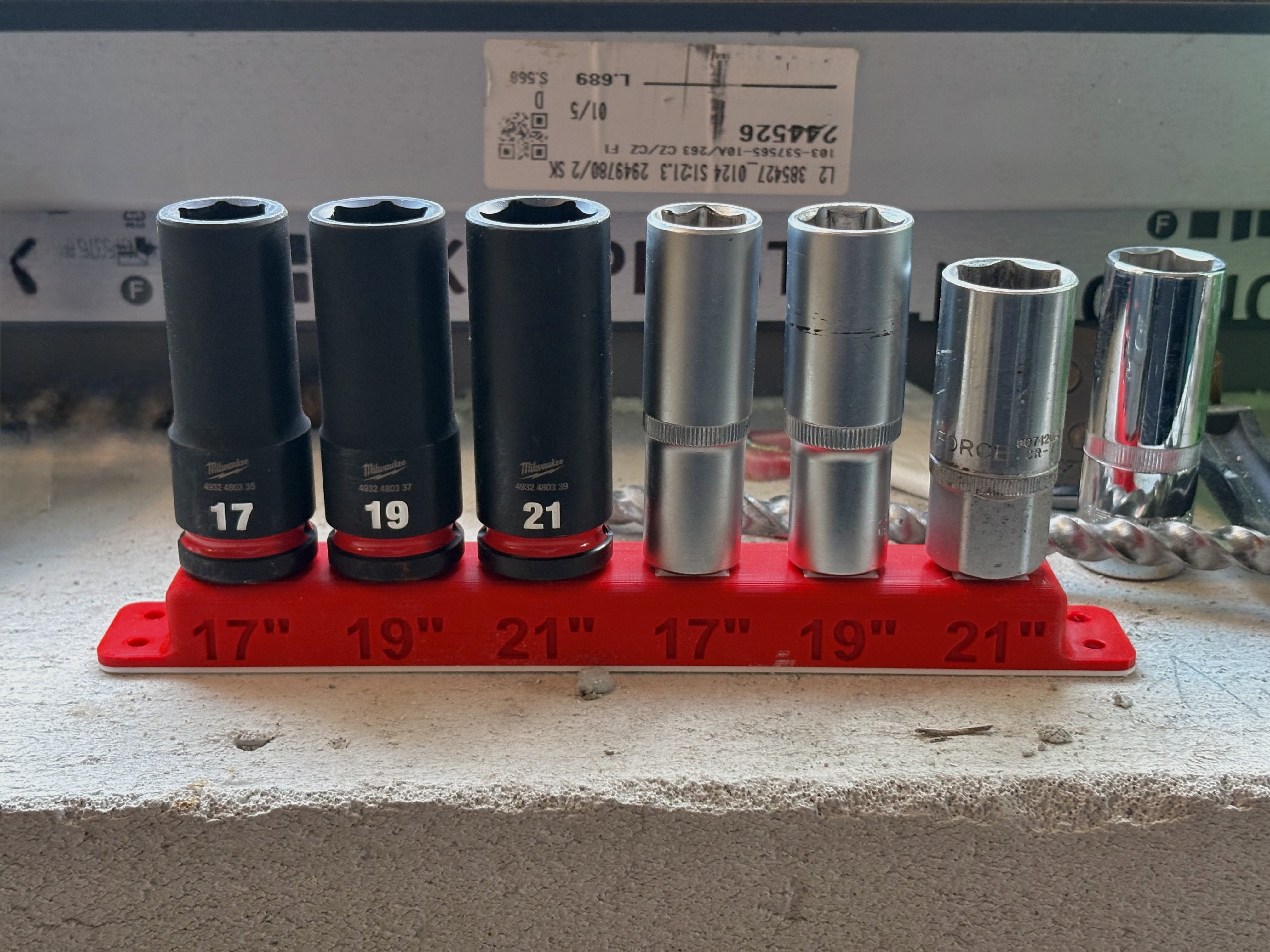 Socket Holder