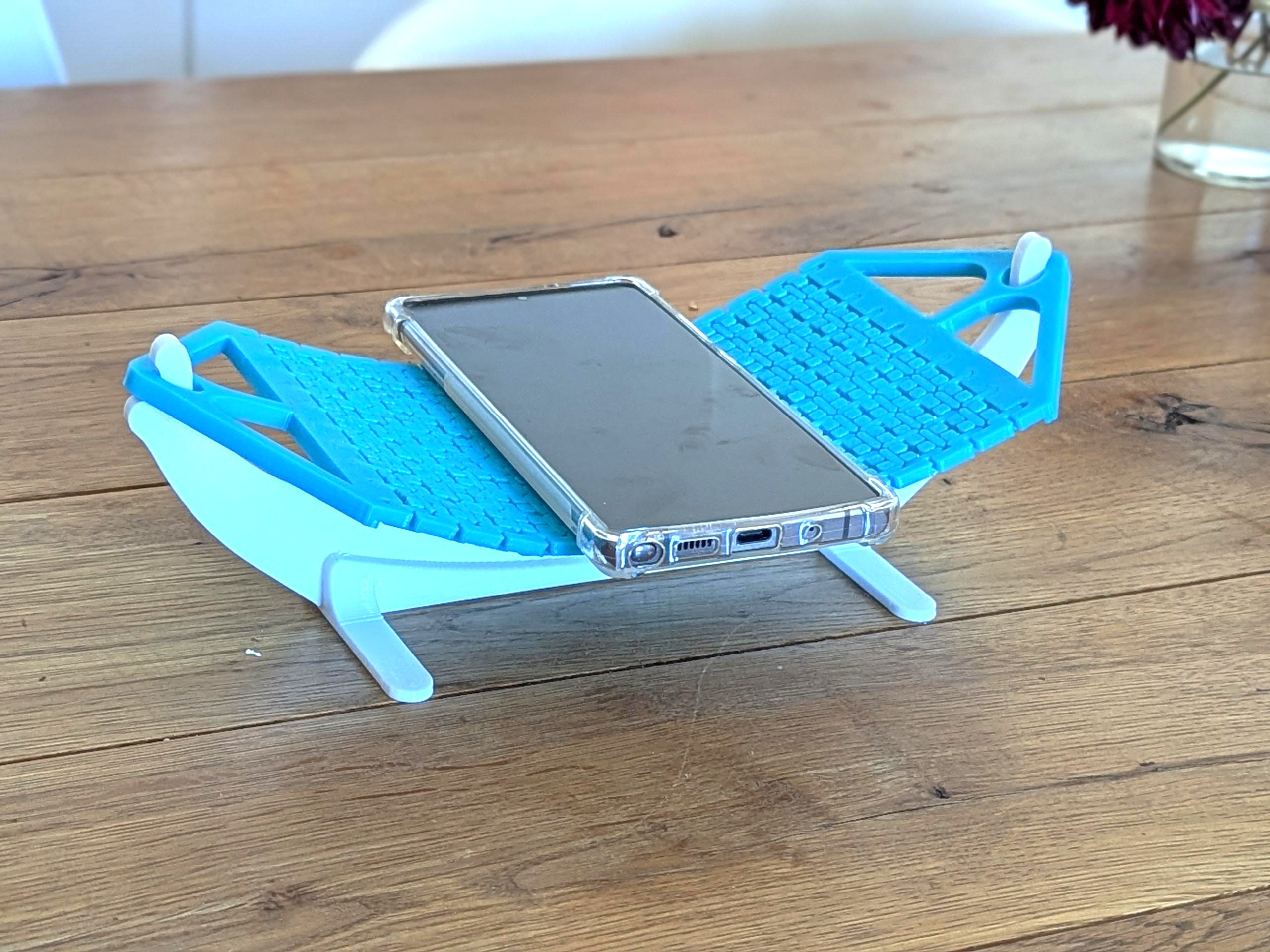 Hammock phone holder / stuff presenter — thumbnail 2