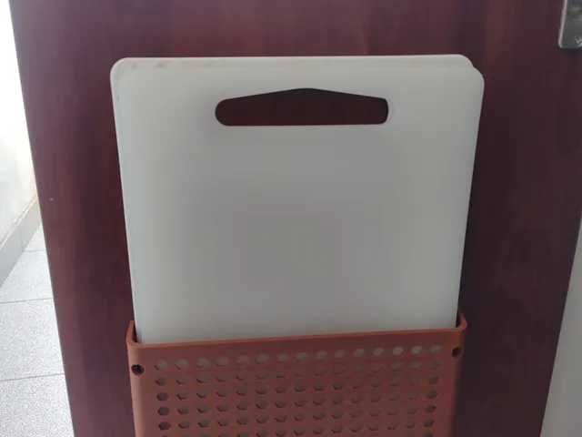 Kitchen door basket