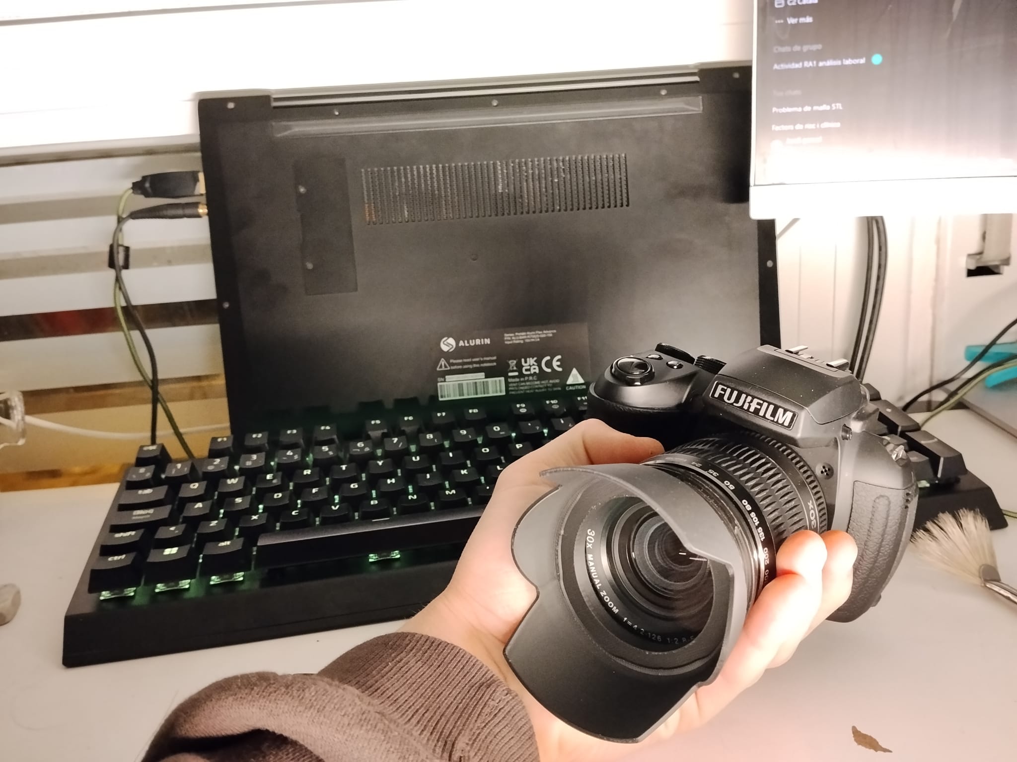 Camera Lens Hood– Supportless 3D Printable Design