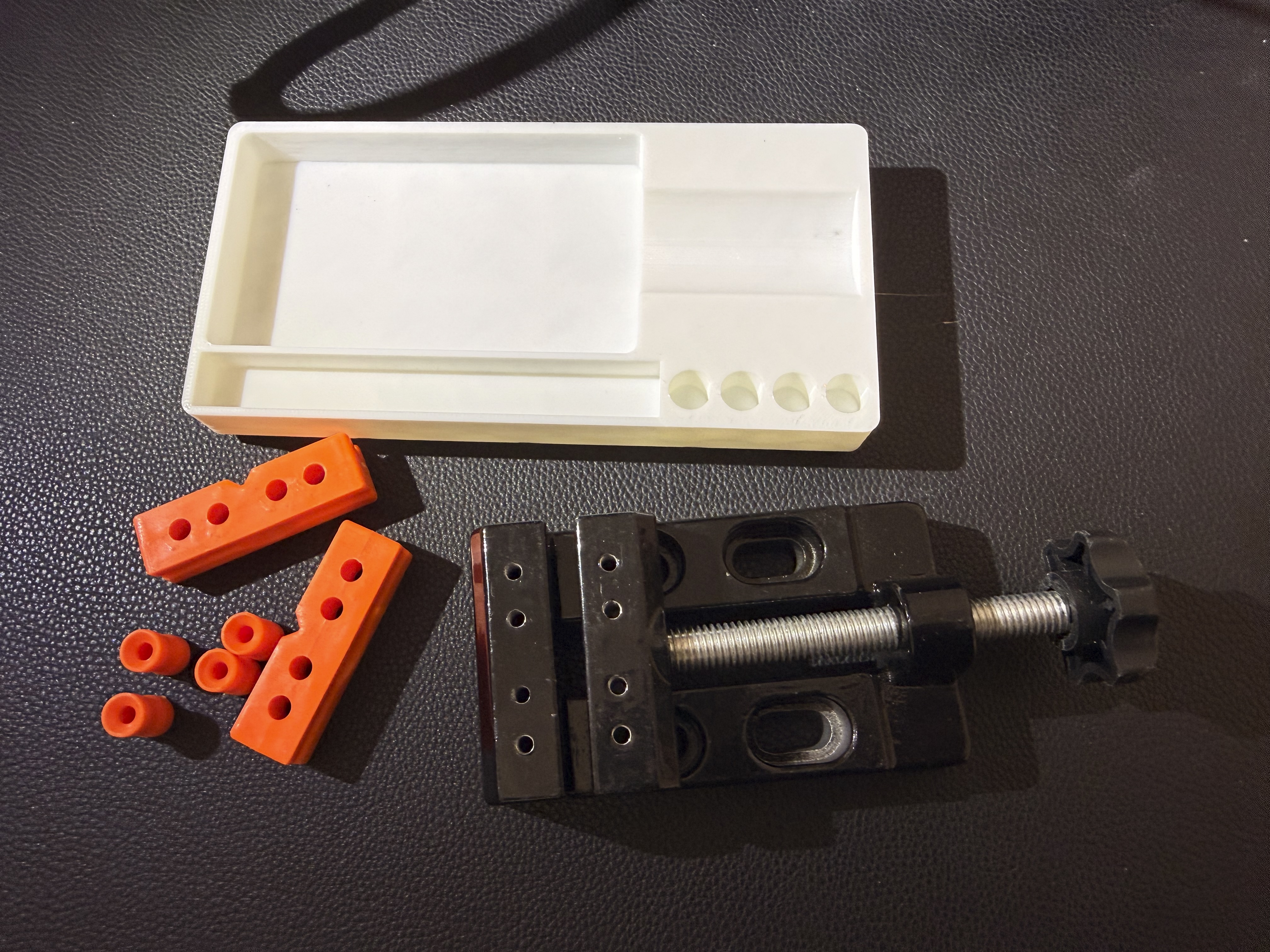 Gridfinity Mini Vise Holder — miniatura 2