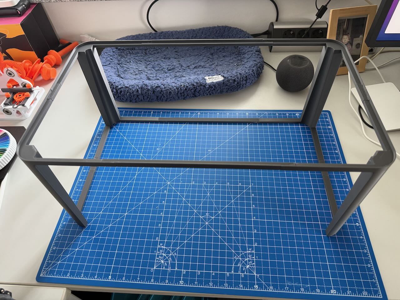 Parametric Glass Plate Stand (FreeCAD) — miniatura 8
