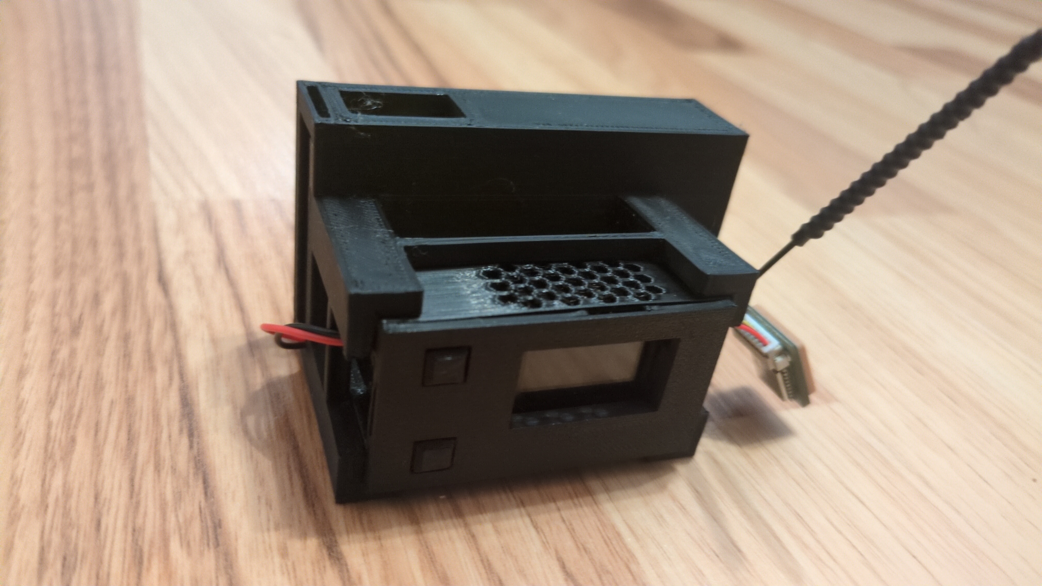 HELTEC LoRa 32 v4 enclosure (with GPIO Pin access)
