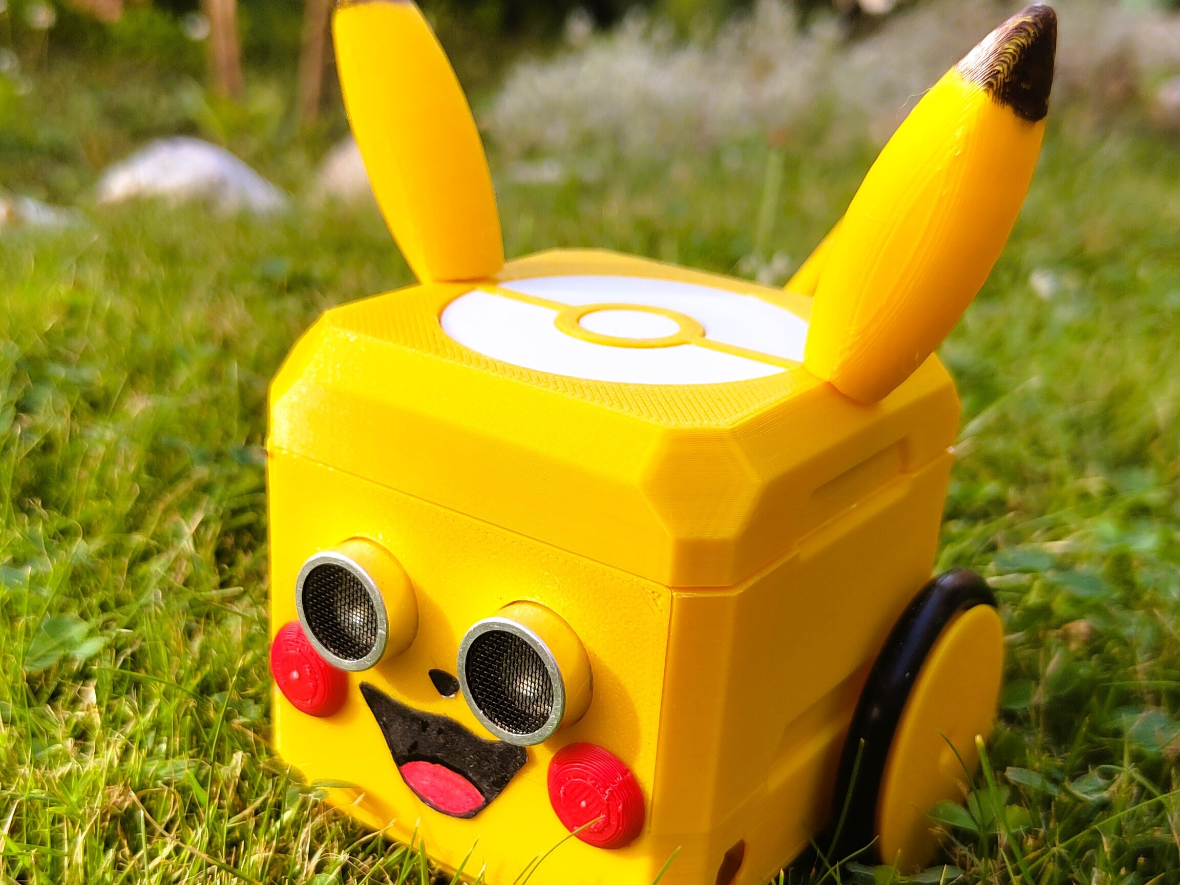 Otto Pikachu robot