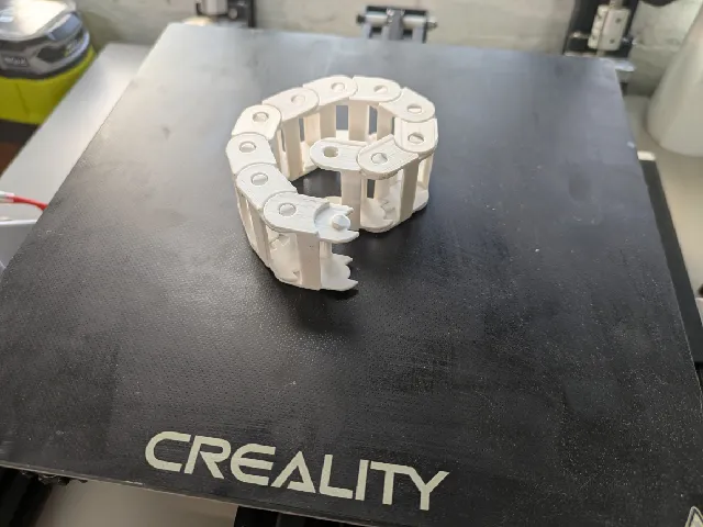 Parametric Cable Chain