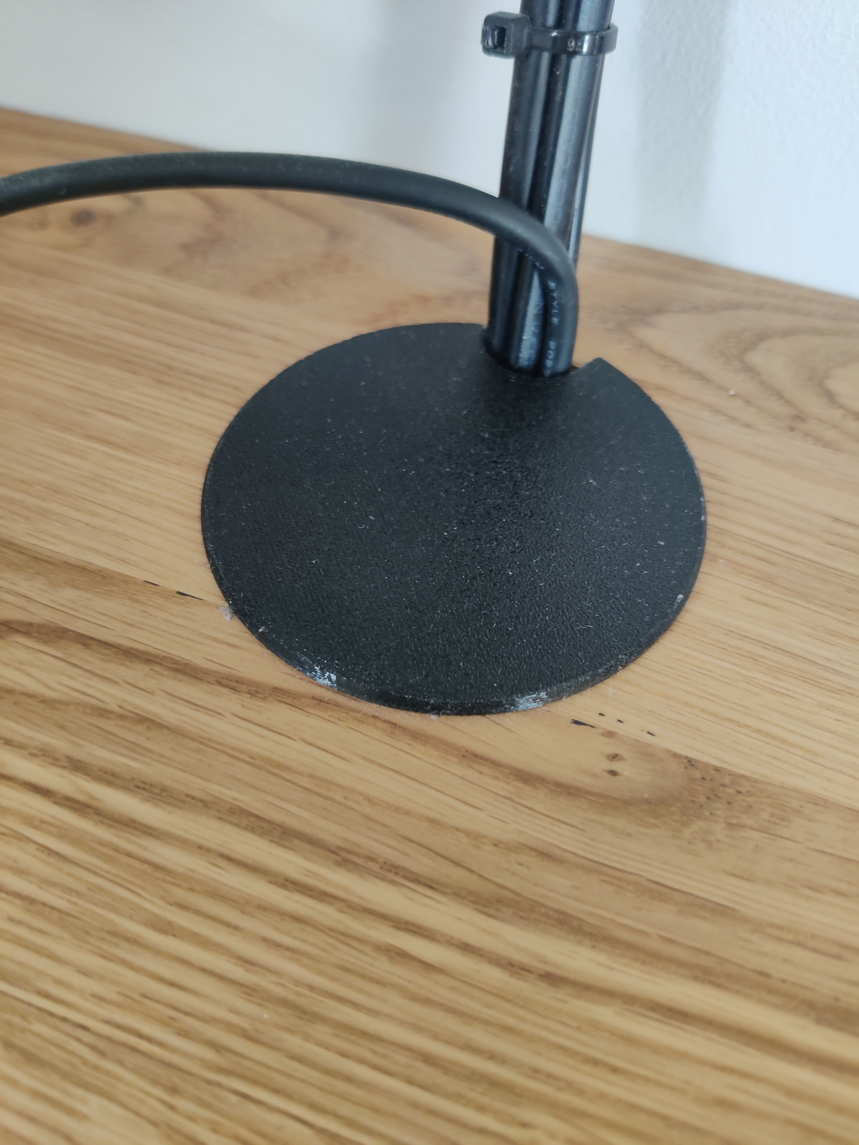 Cable grommet for 60mm hole