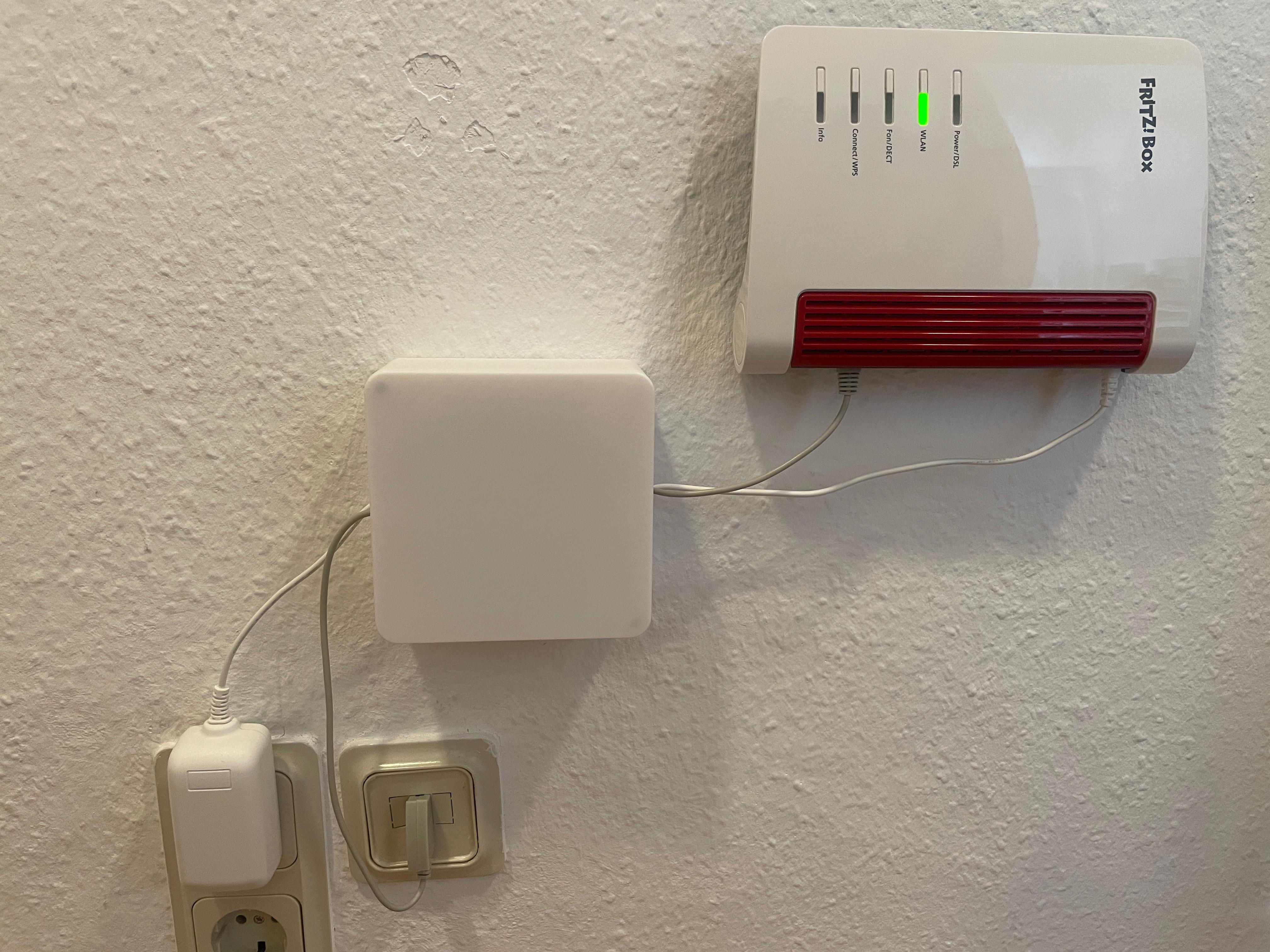 Wall-Mounted Cable Organizer Box 125 × 125 mm