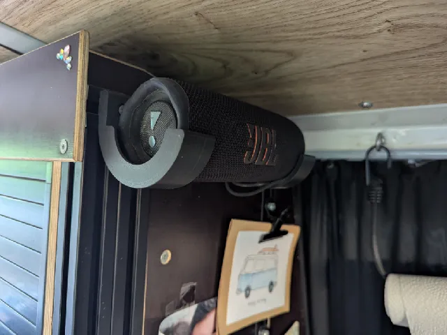 JBL Flip6 Holder for Aluminum Extrusion