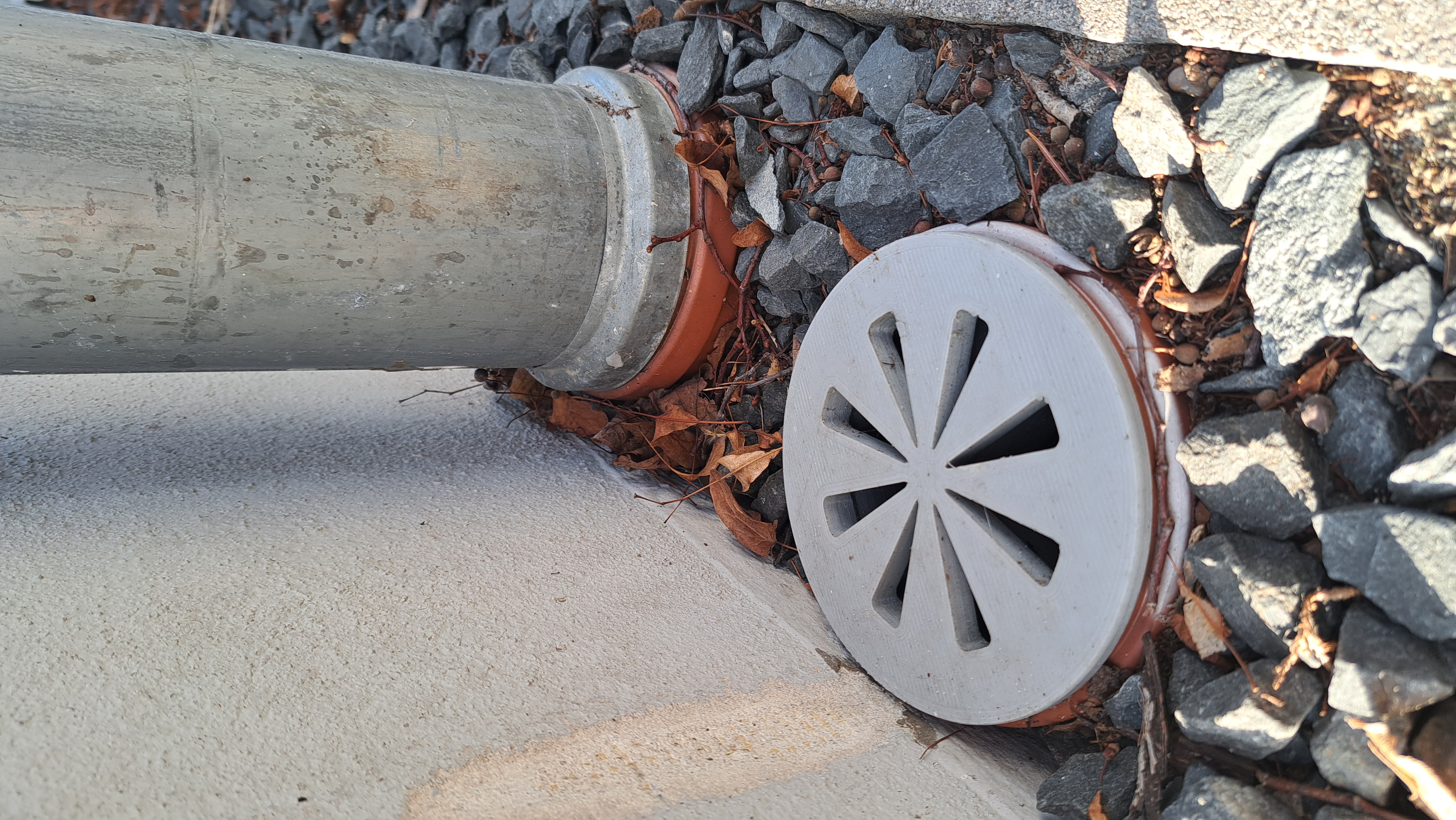 Cap for rain downpipe (110 mm)