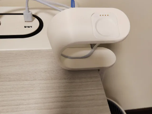 OnePlus Watch 2 Charger Stand with Table Clamp 90 degree