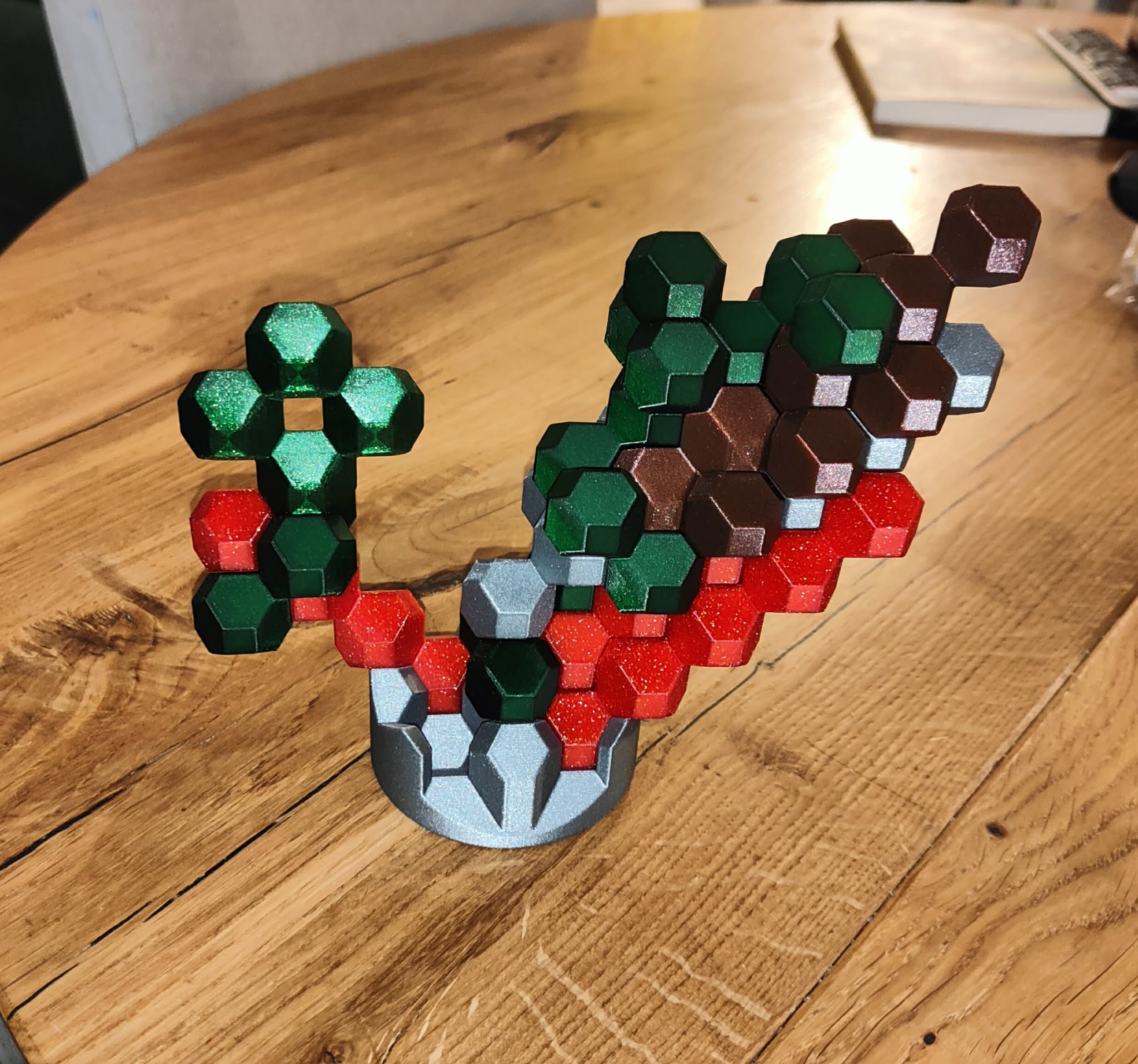 Presliced - HedronStack (3D balance/stacking game)