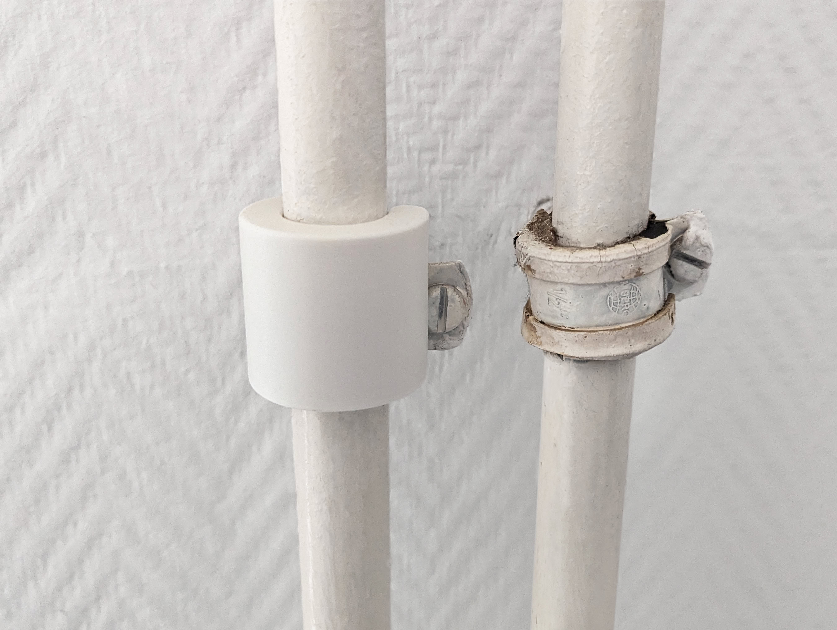 Cover for Pipe Clamp on Wall  (heating tube) 3D model