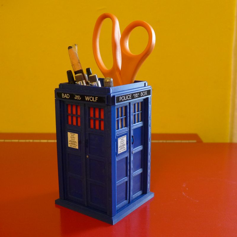 TARDIS Deluxe by Charlesworth Dynamics | Download free STL model ...