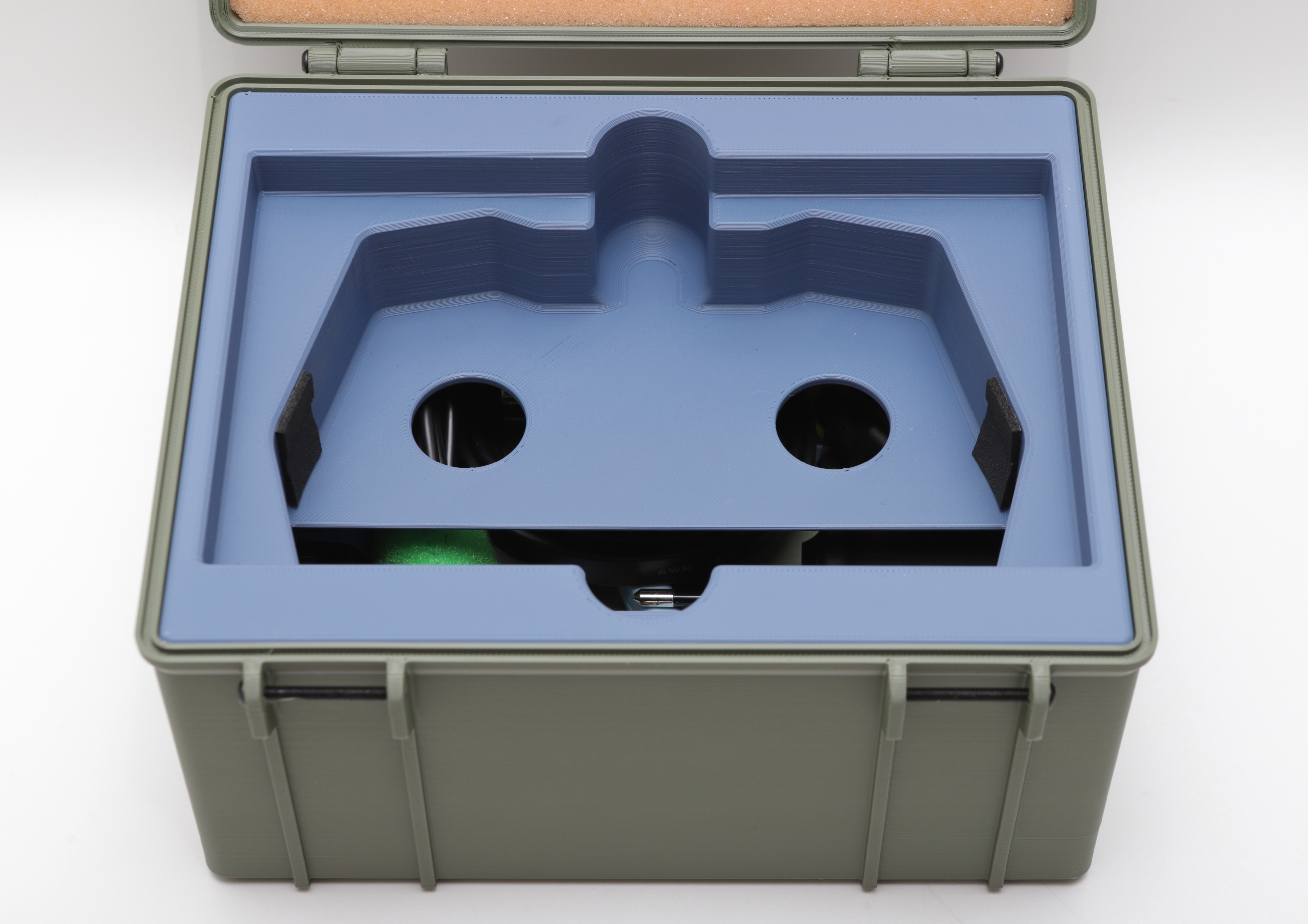 Miniatura 4 do modelo 3D Compact "KVM Field Kit" Storage Box