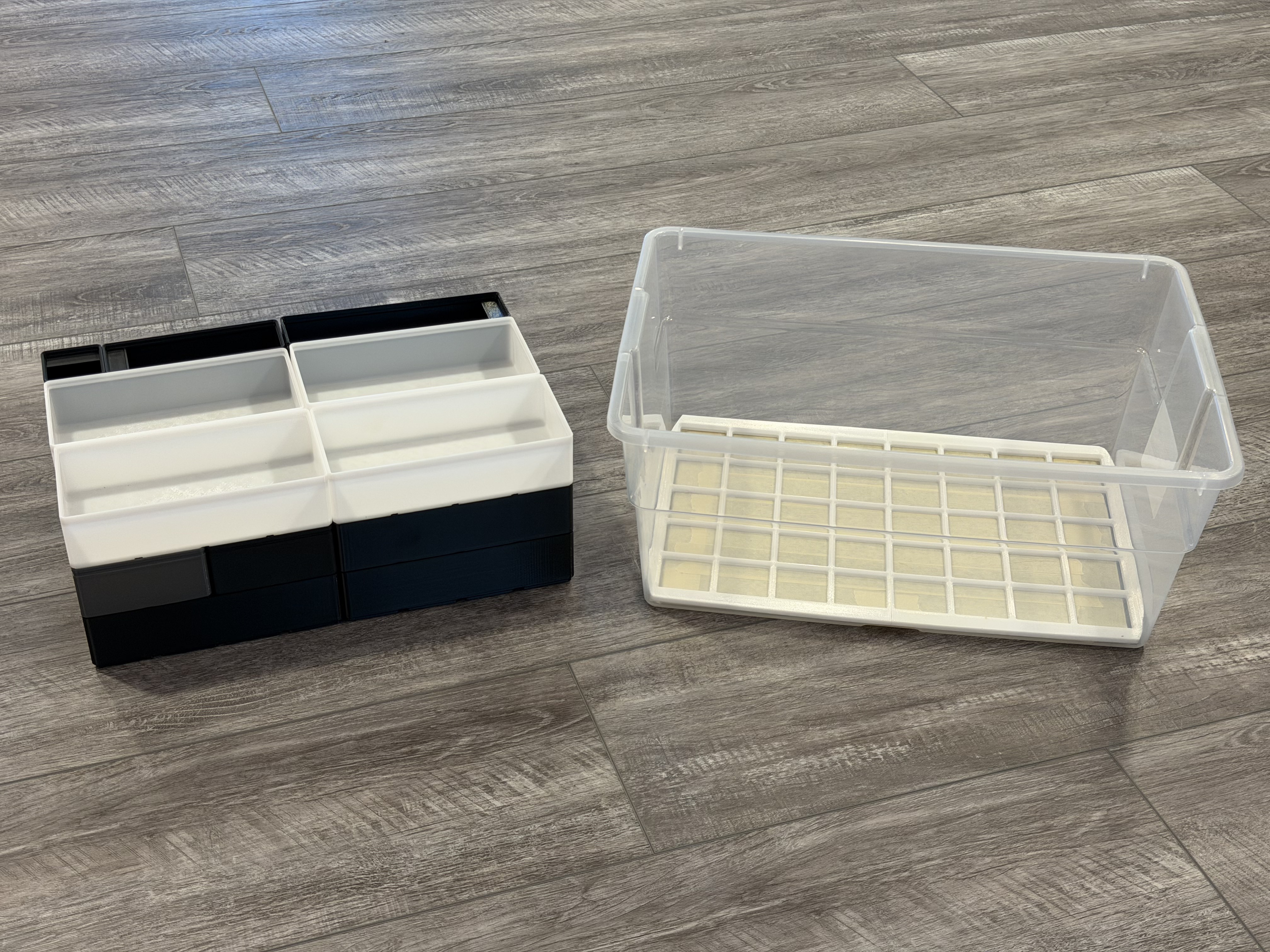 Sterilite 16qt Gridfinity Baseplate