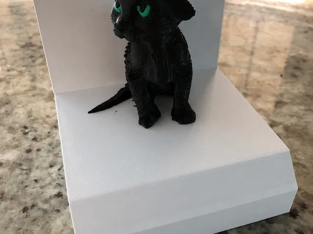 Cute Cat Statue