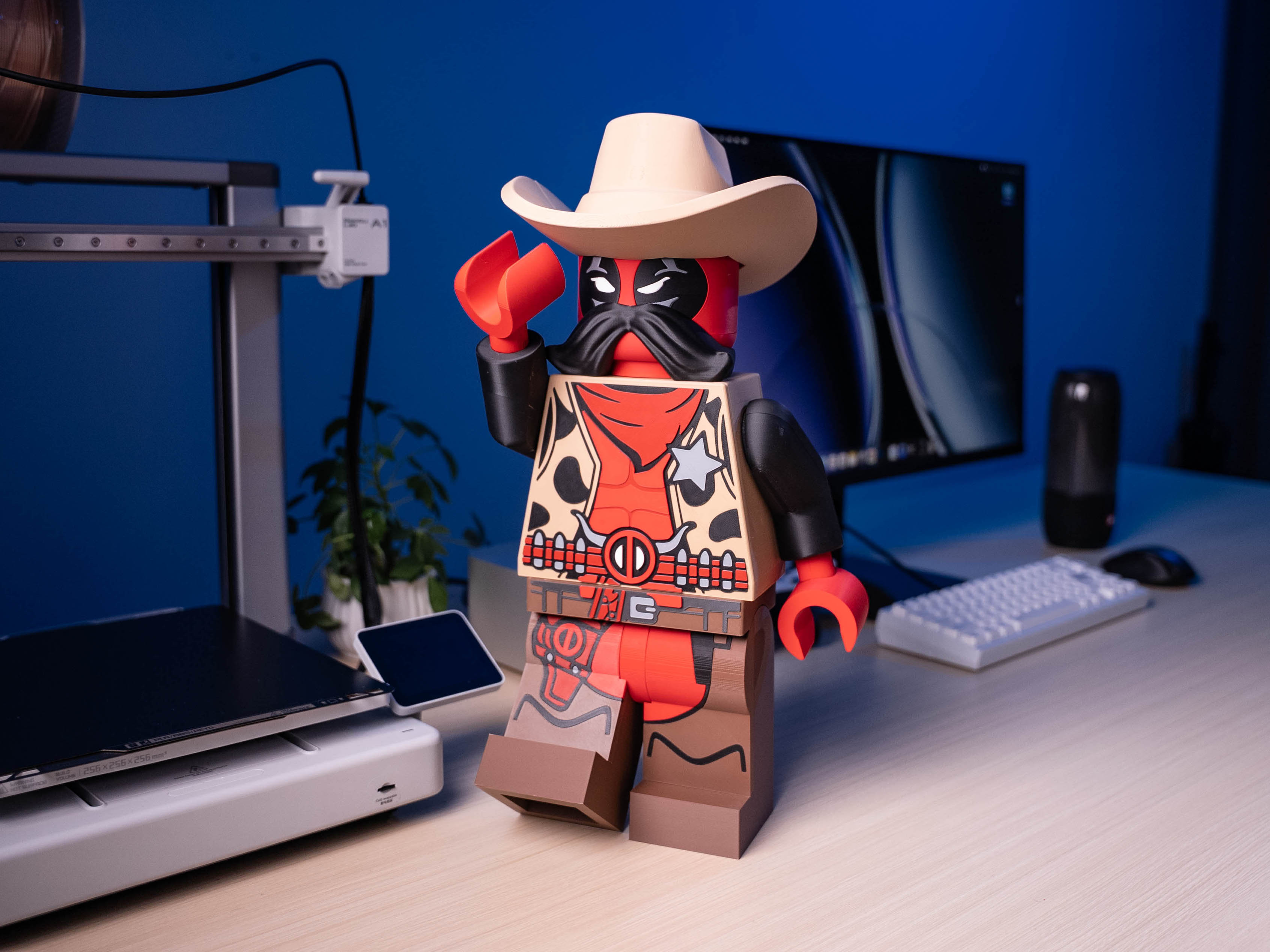 Sheriff Deadpool Modular Figure — thumbnail 7