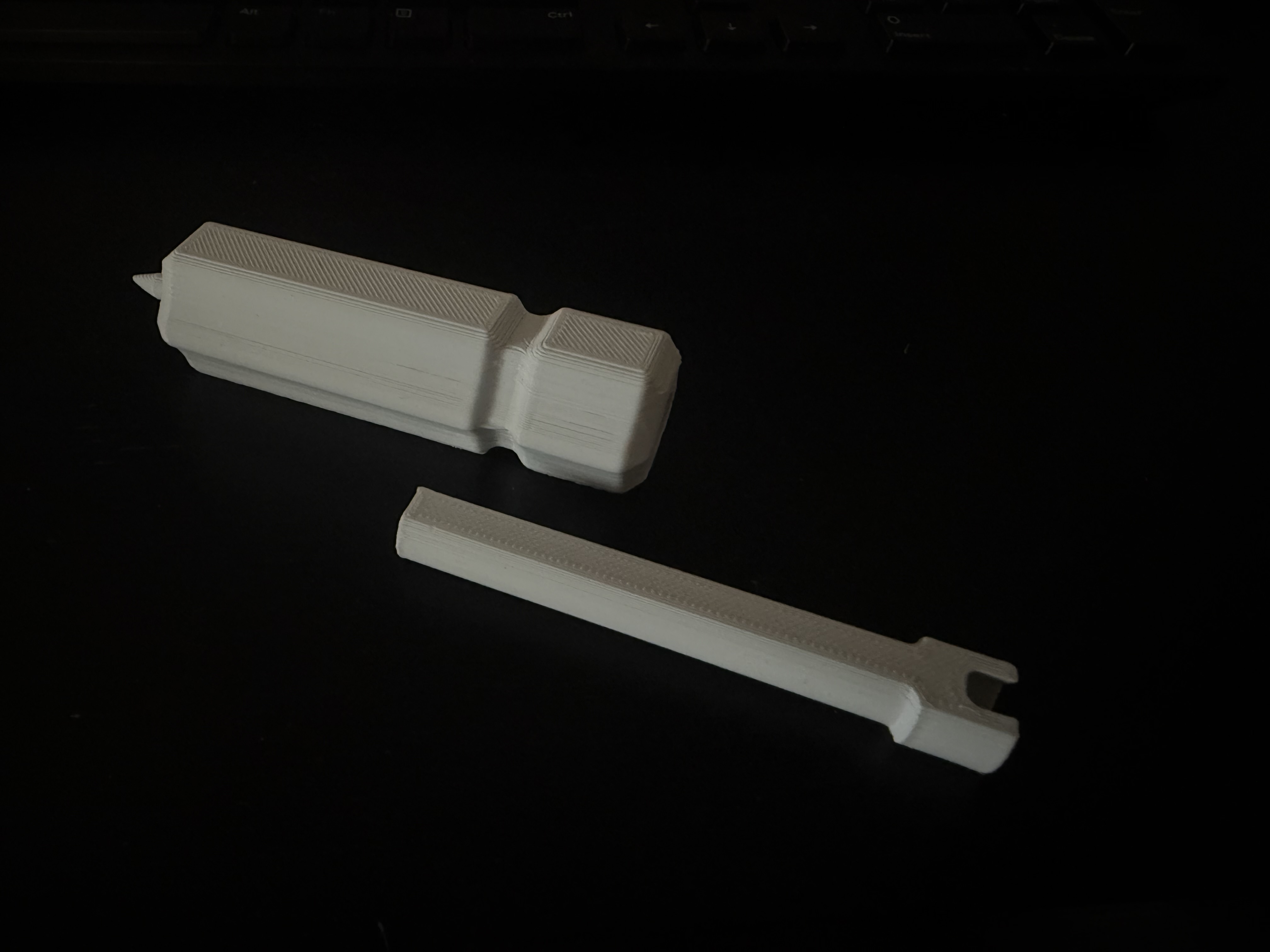 Cardboard Screwdriver — thumbnail 2