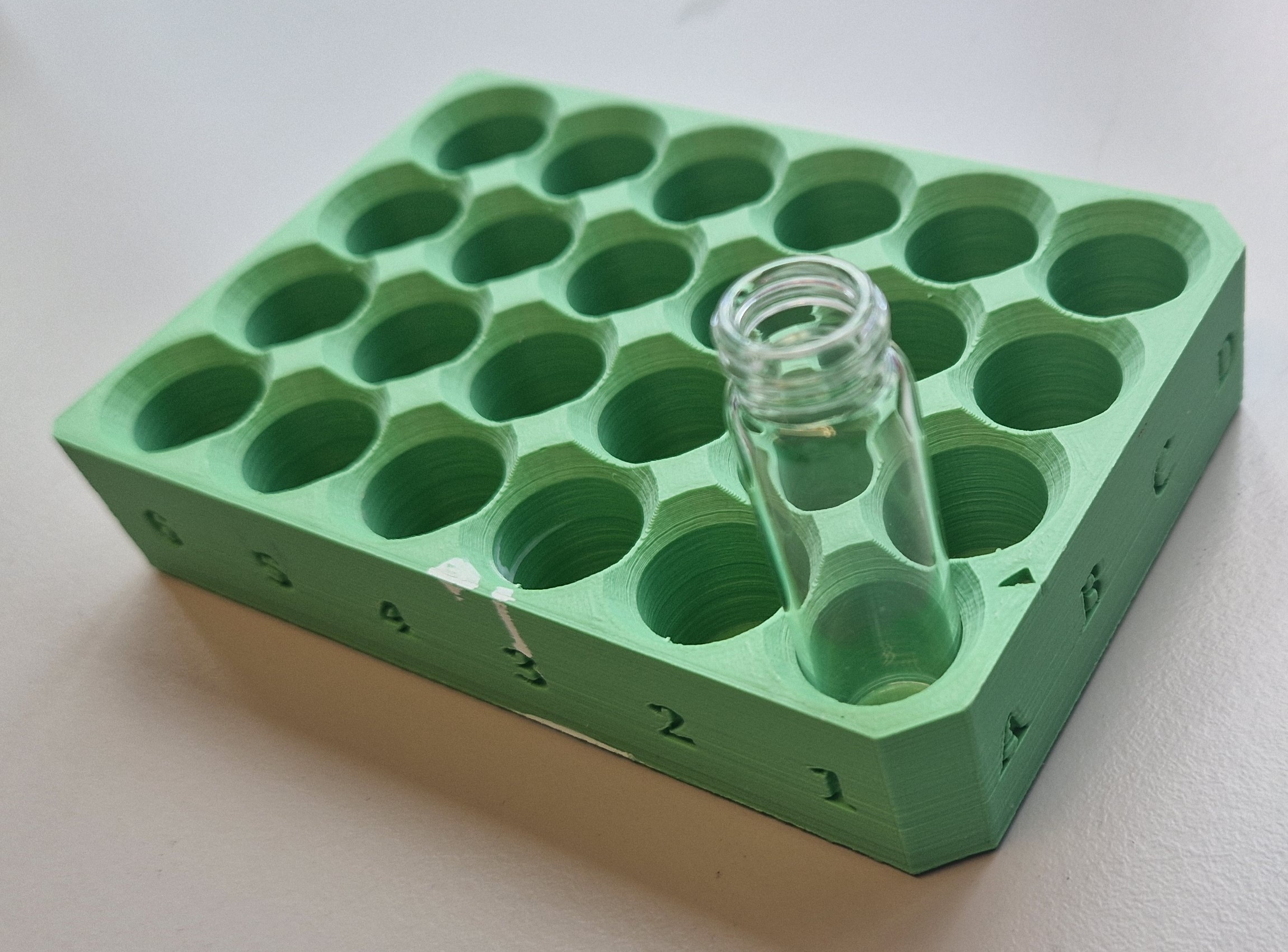 Microplate - 24 well - 8 mL vials