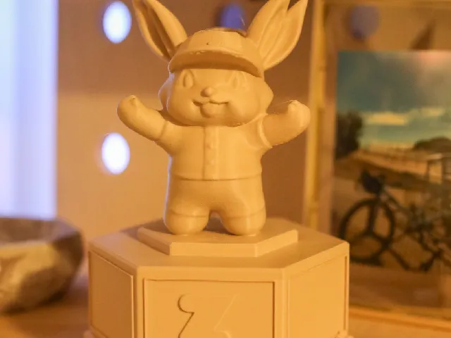 Scotty Cycling Squirrel Trophy