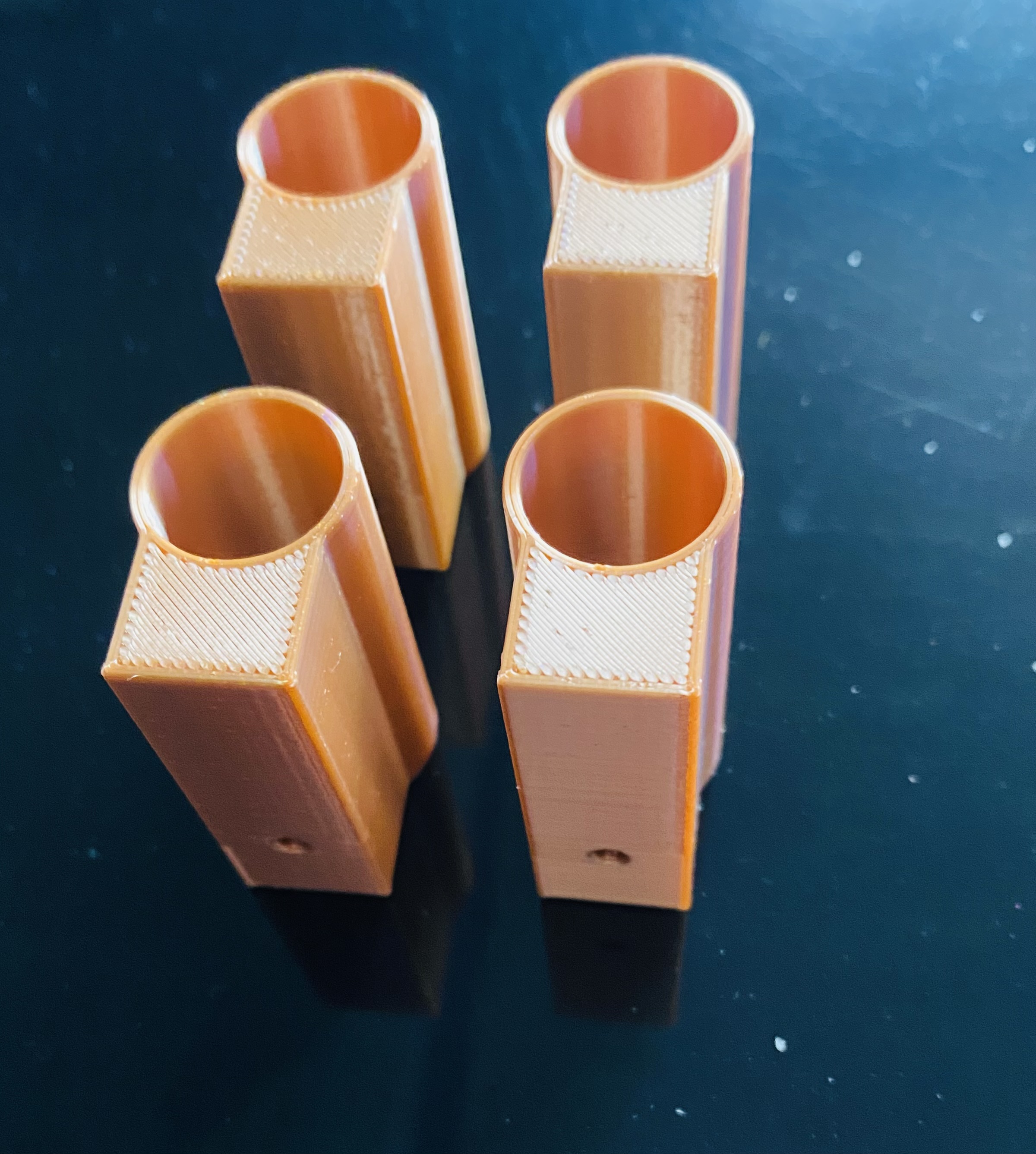 Simple shelf supports