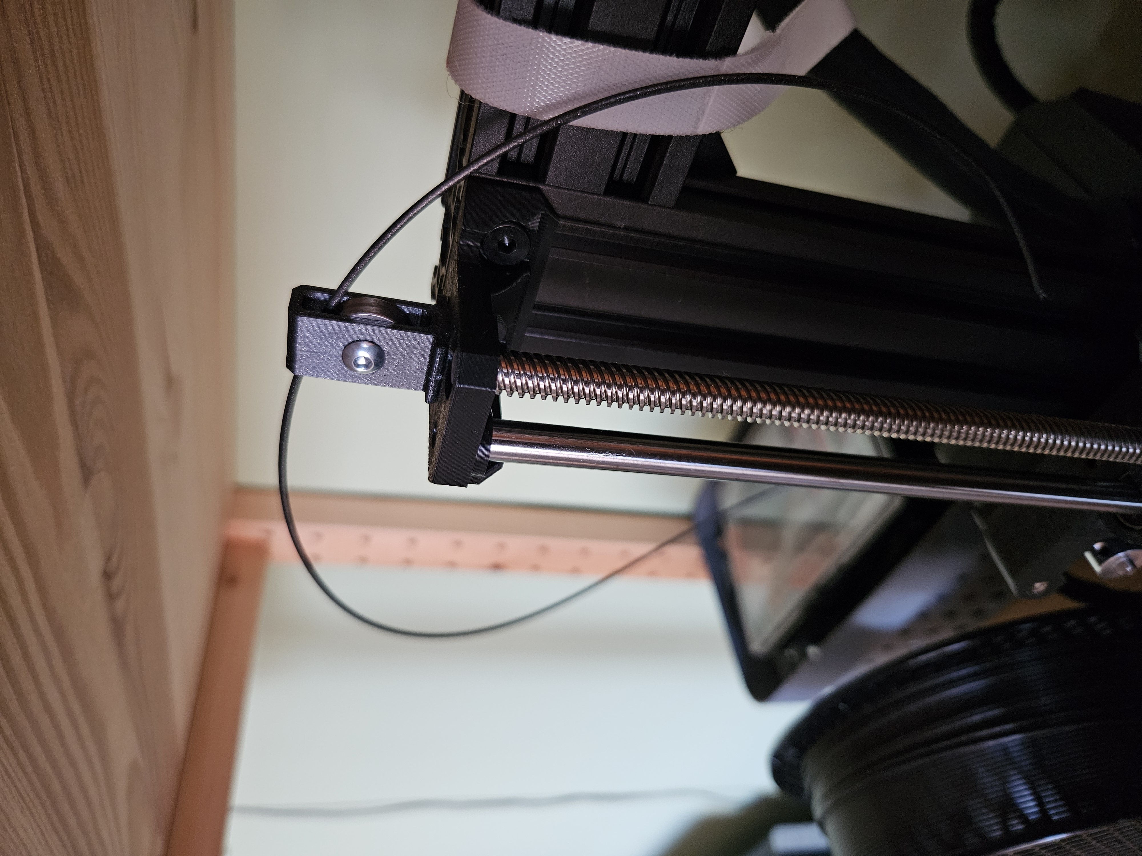 Side filament guide for Prusa MK3S