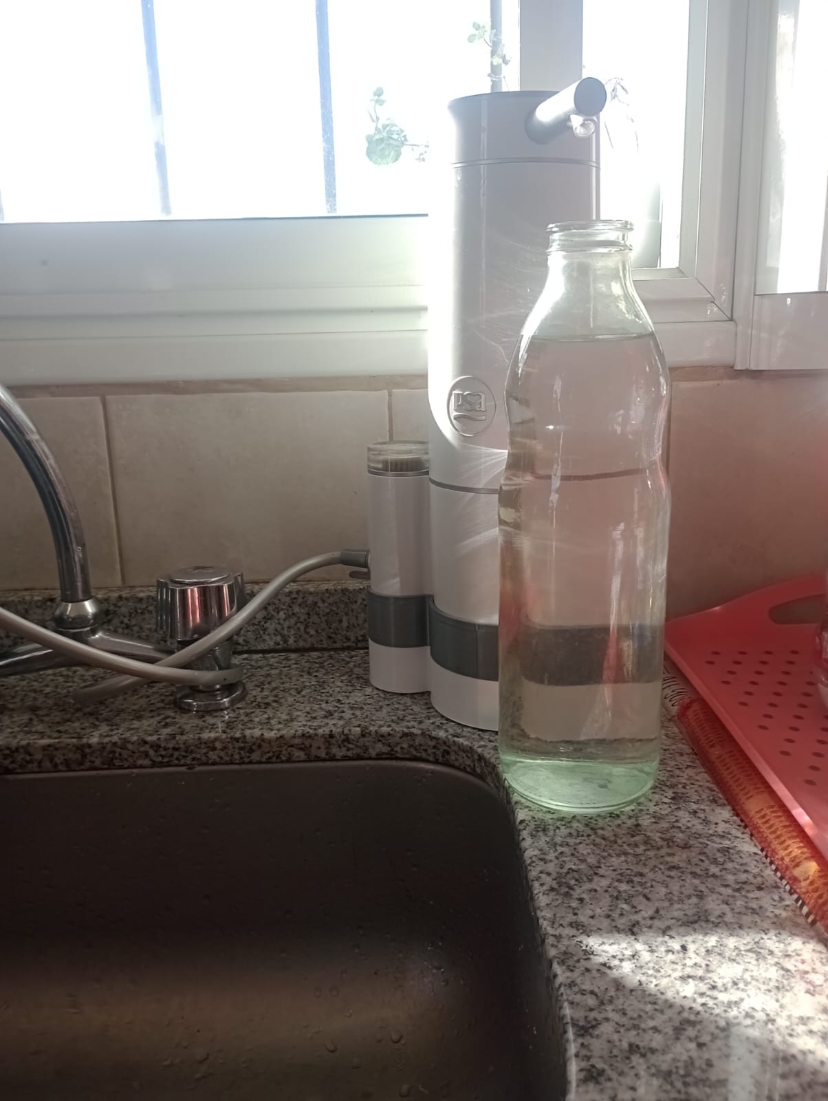 Base for lifting PSA water filter    (Base pra elevar filtro de agua PSA